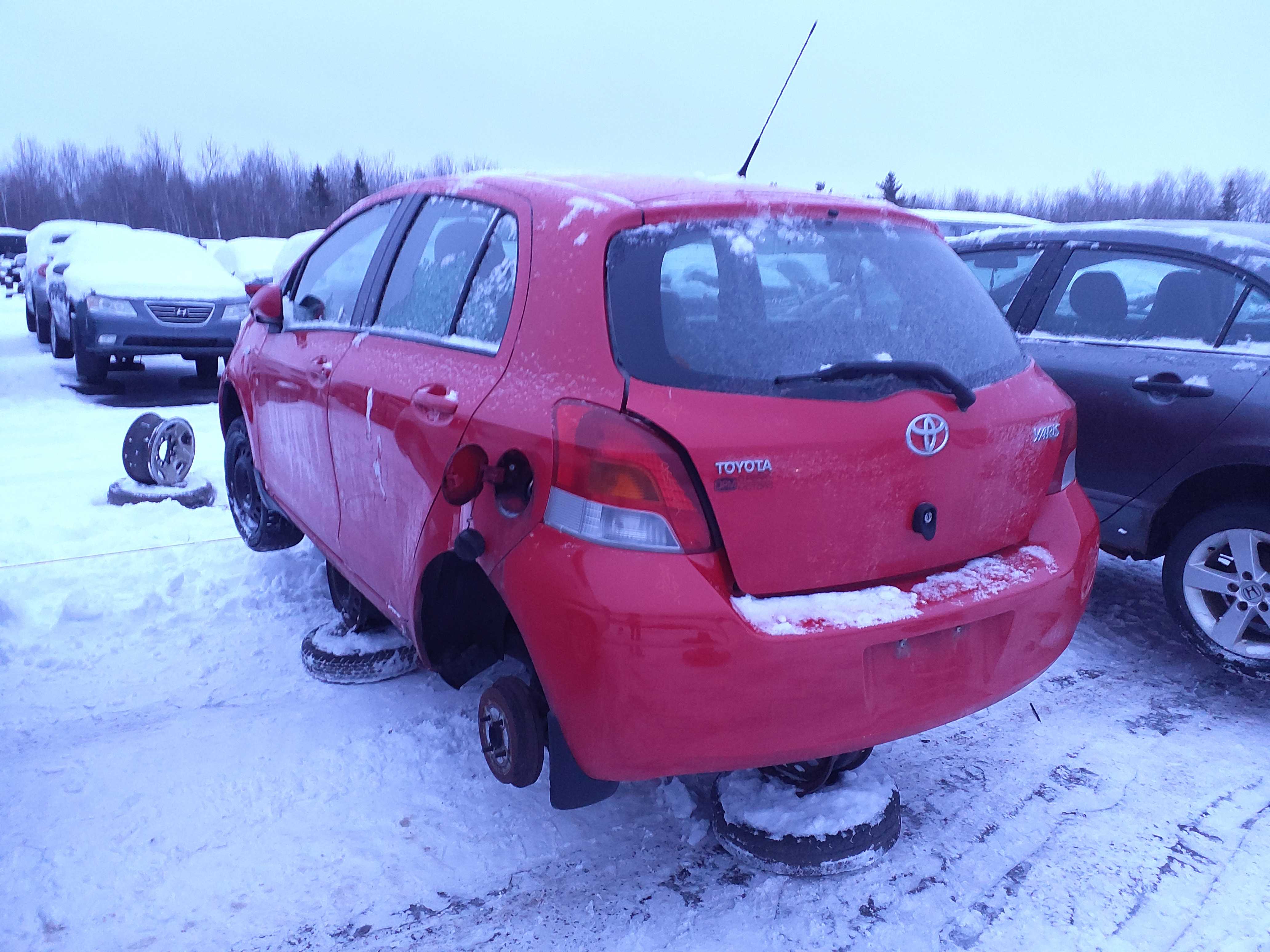 TOYOTA YARIS 2009