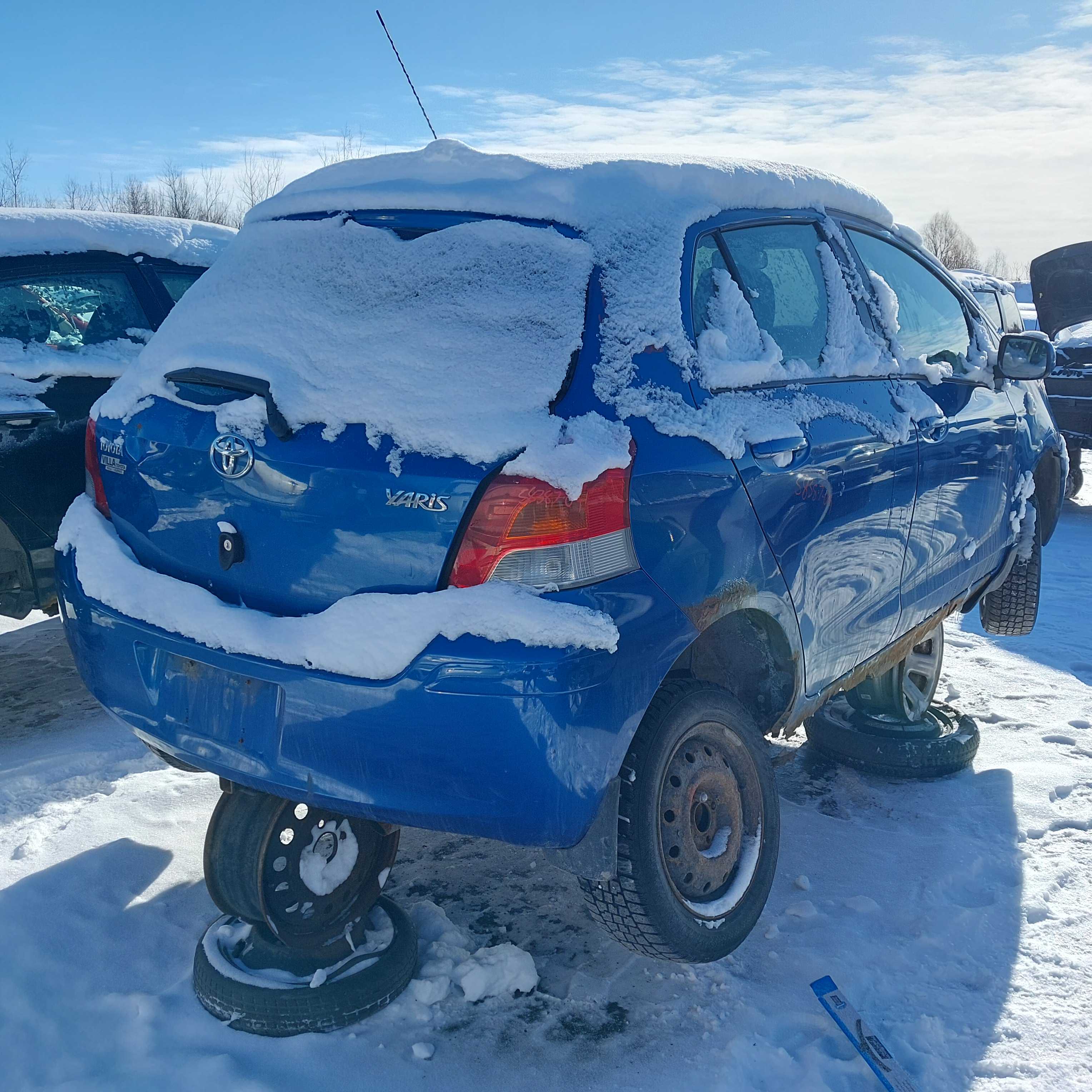 TOYOTA YARIS 2009