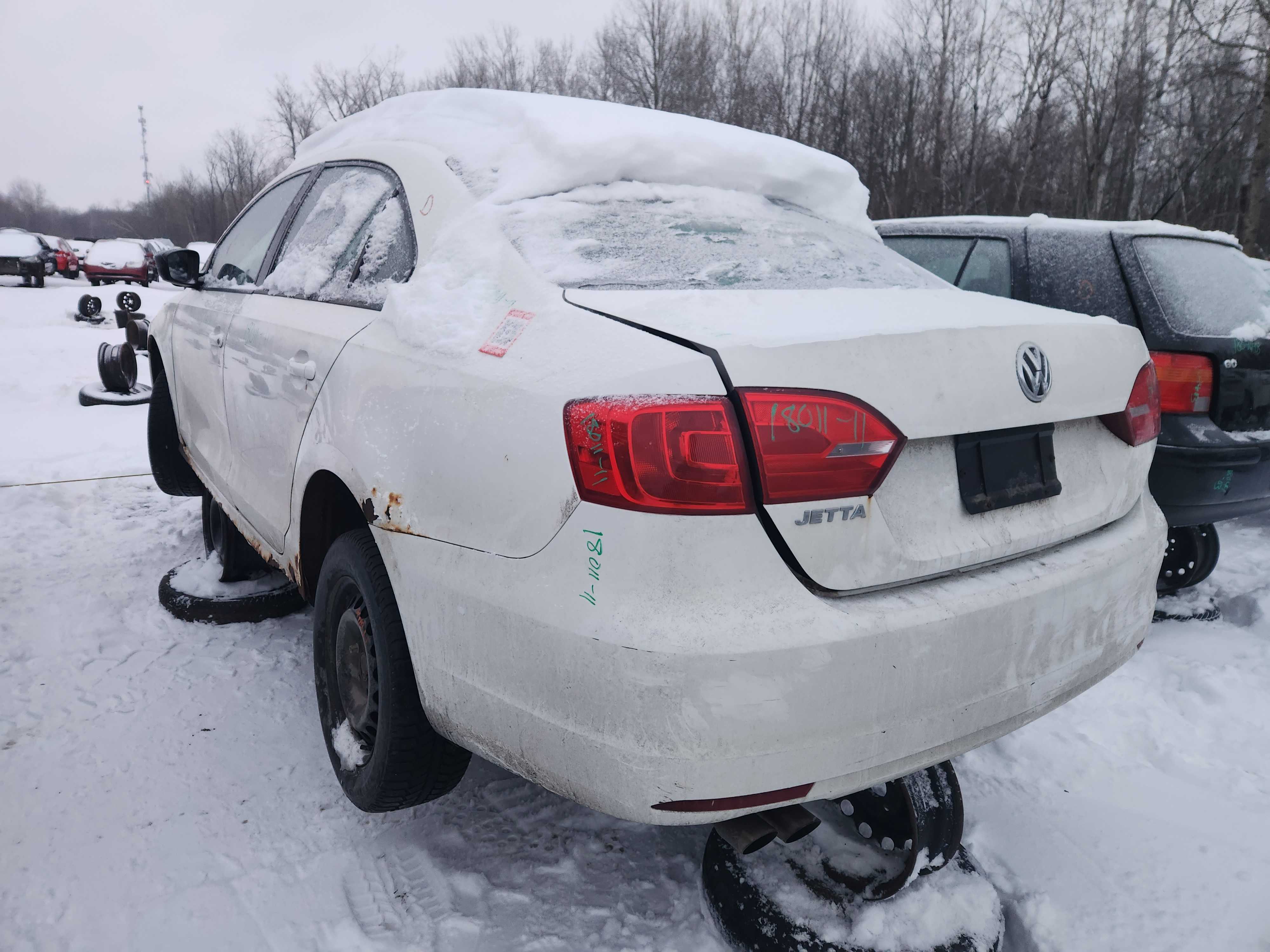 VOLKSWAGEN JETTA 2011