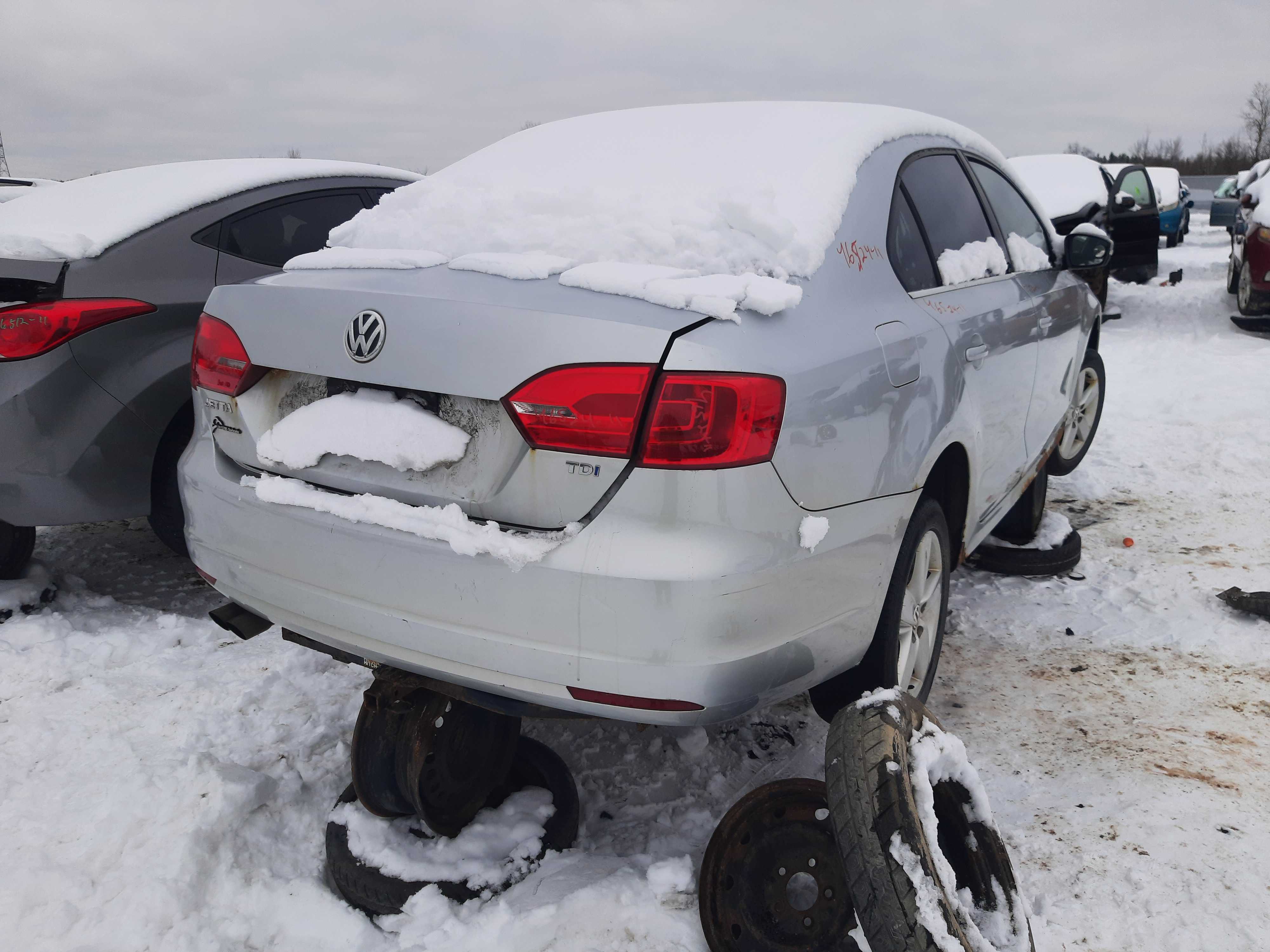 VOLKSWAGEN JETTA 2011