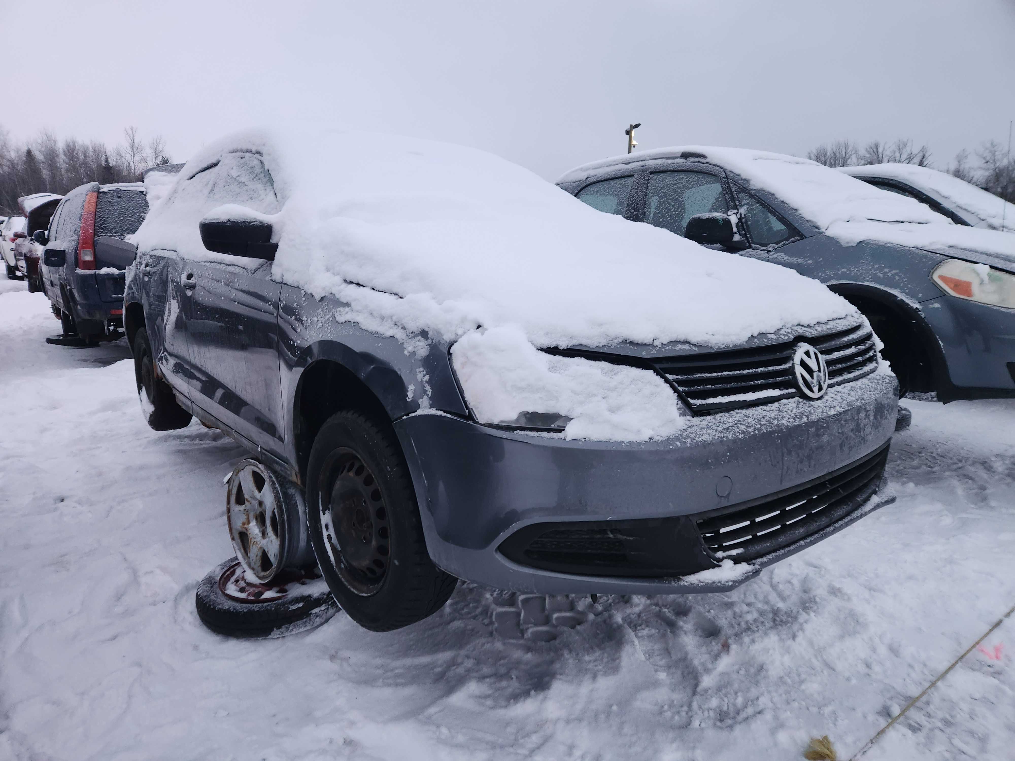 VOLKSWAGEN JETTA 2011