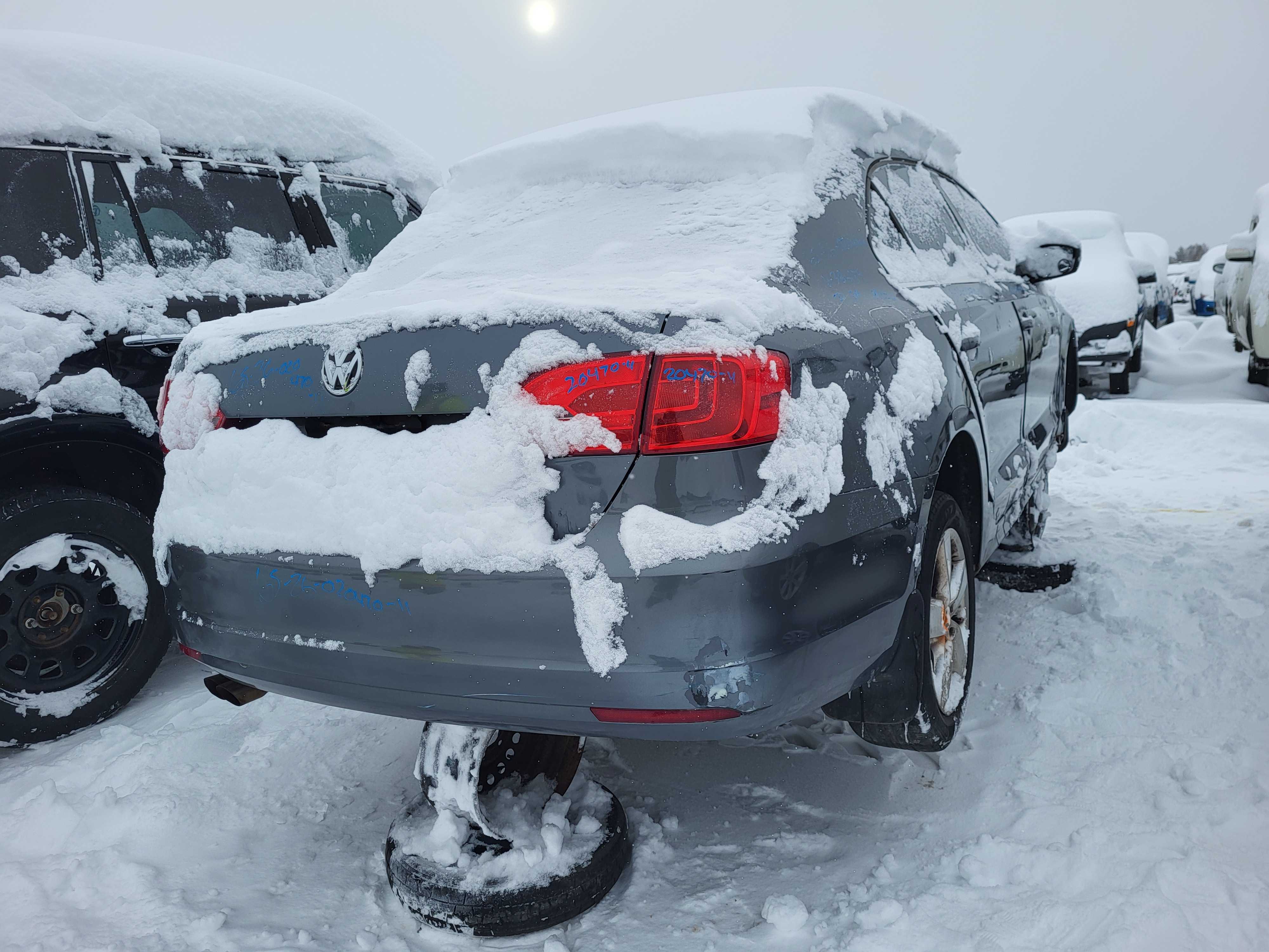 VOLKSWAGEN JETTA 2011