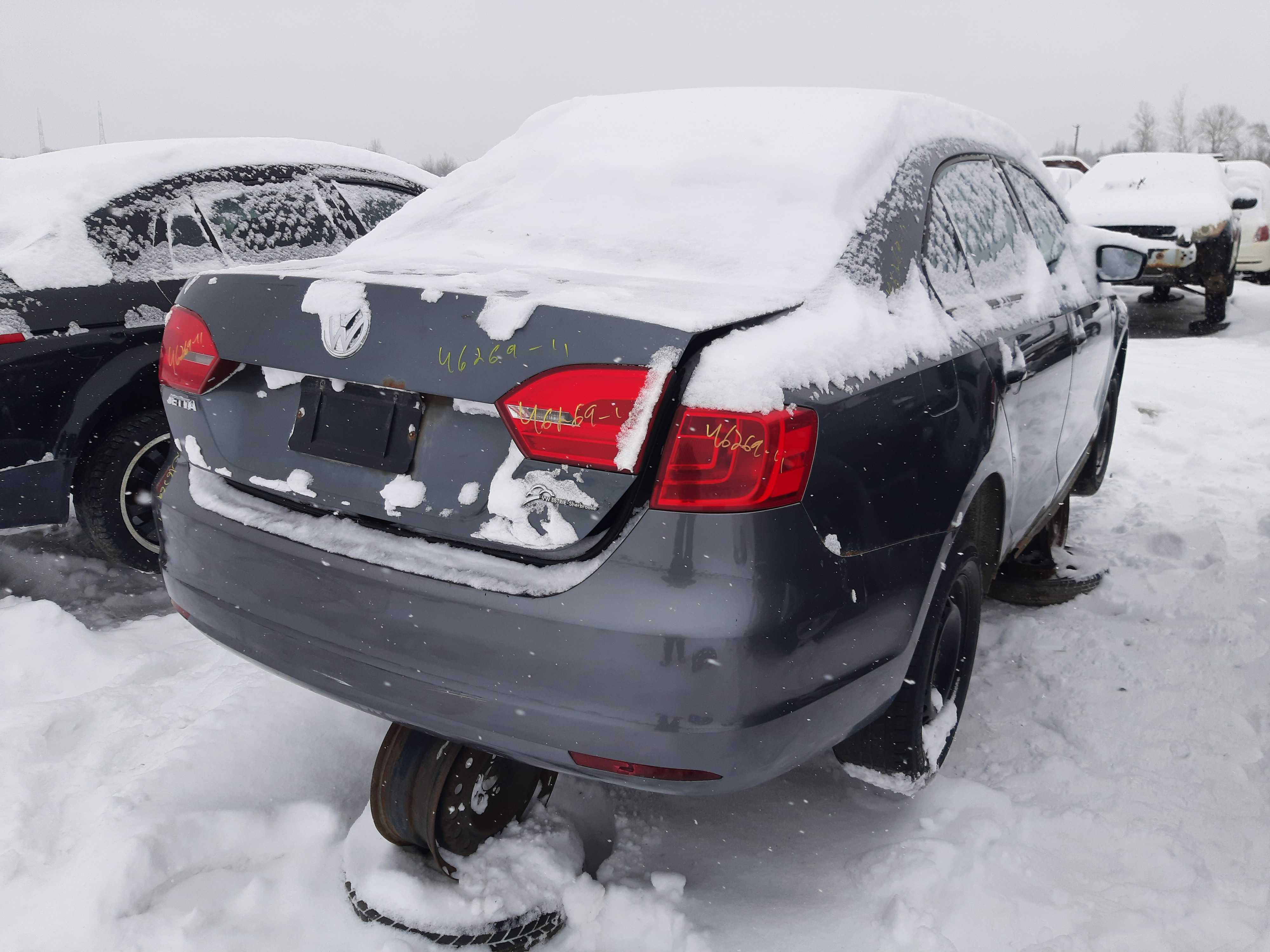 VOLKSWAGEN JETTA 2011