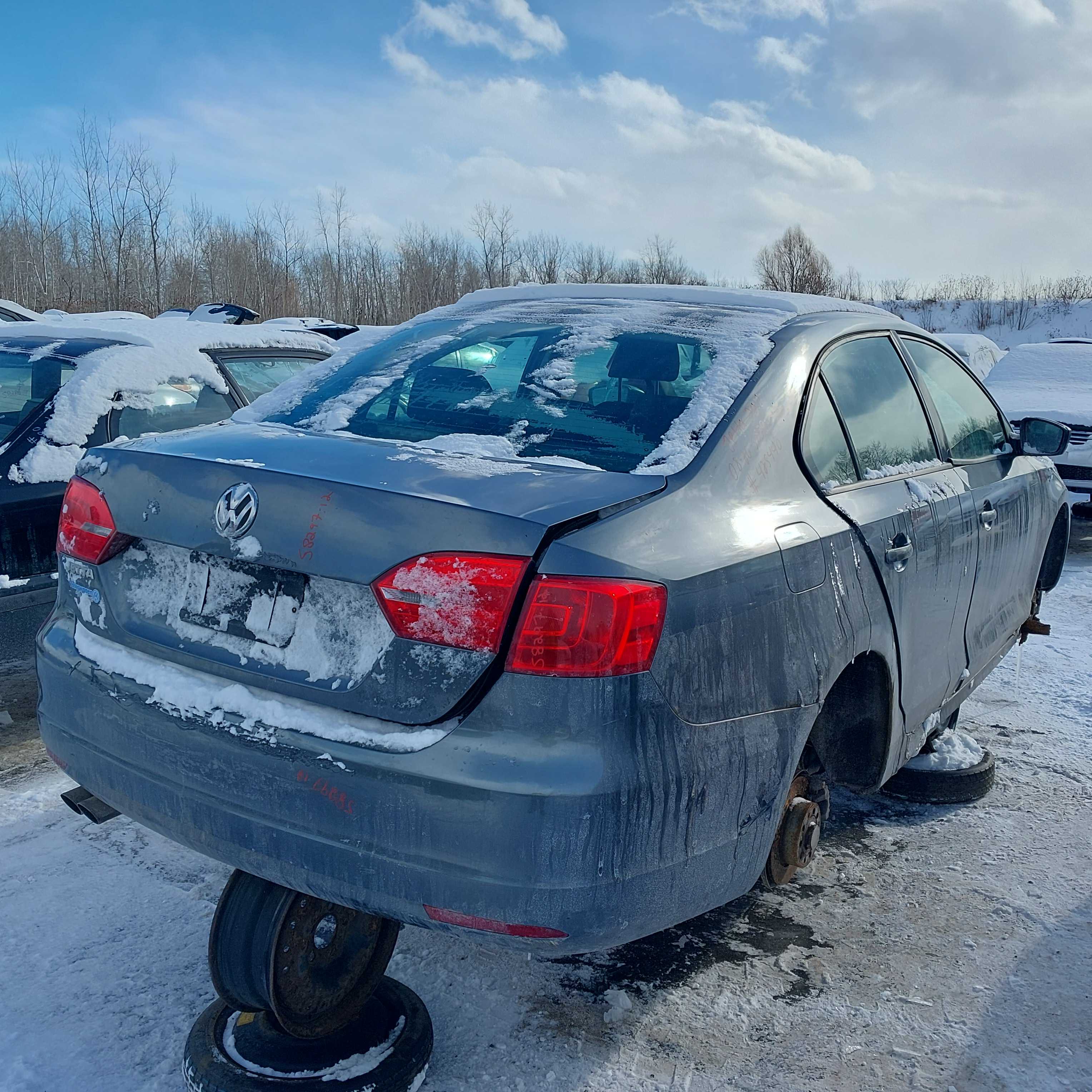 VOLKSWAGEN JETTA 2012