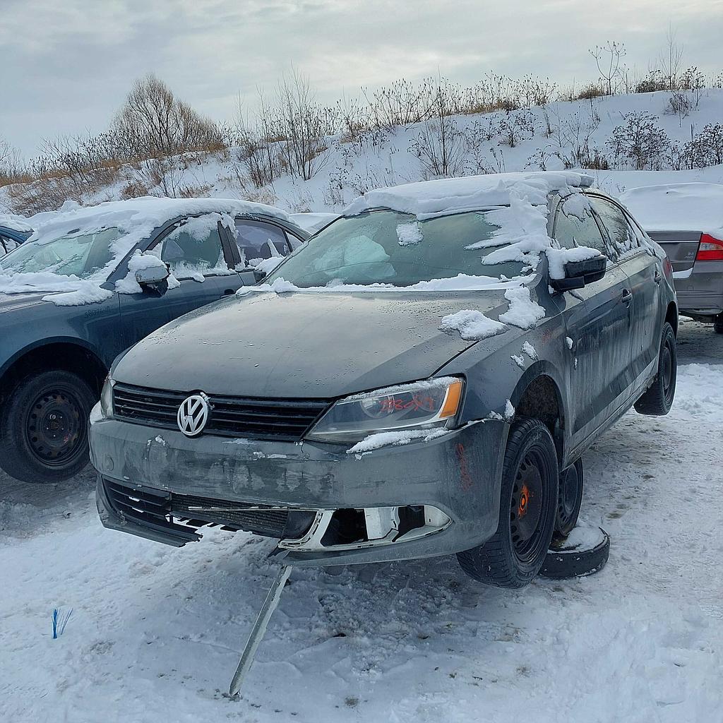 VOLKSWAGEN JETTA 2013