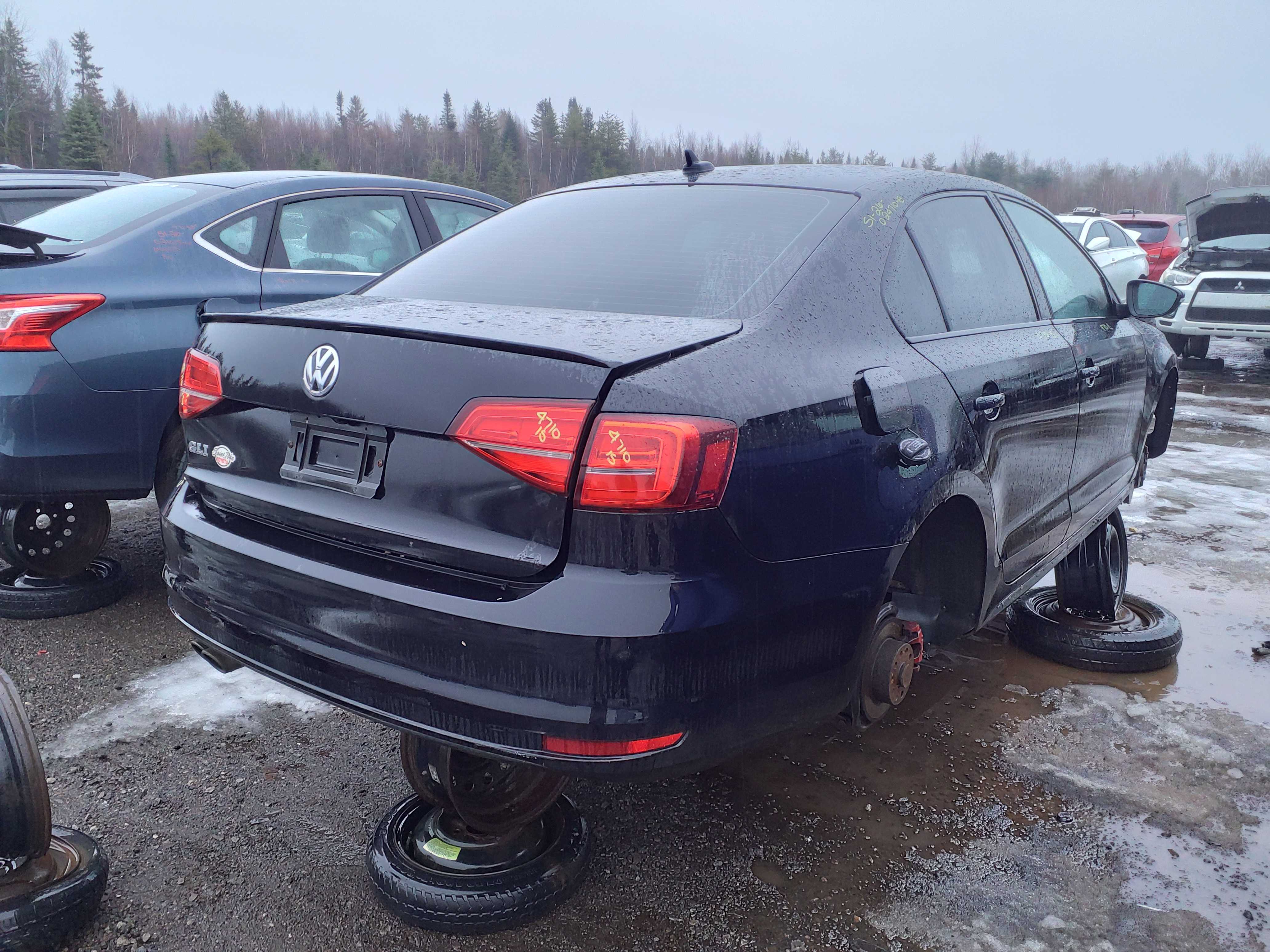 VOLKSWAGEN JETTA 2015