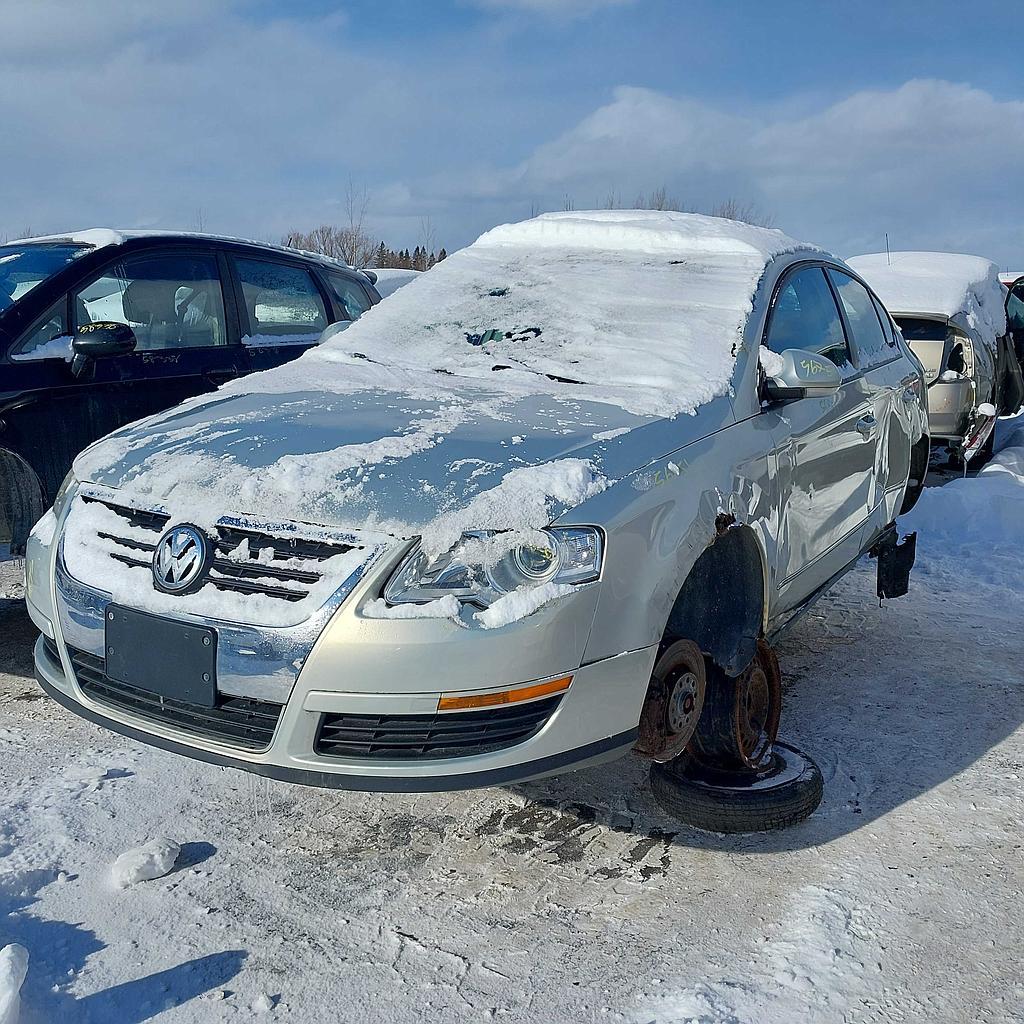 VOLKSWAGEN PASSAT 2010