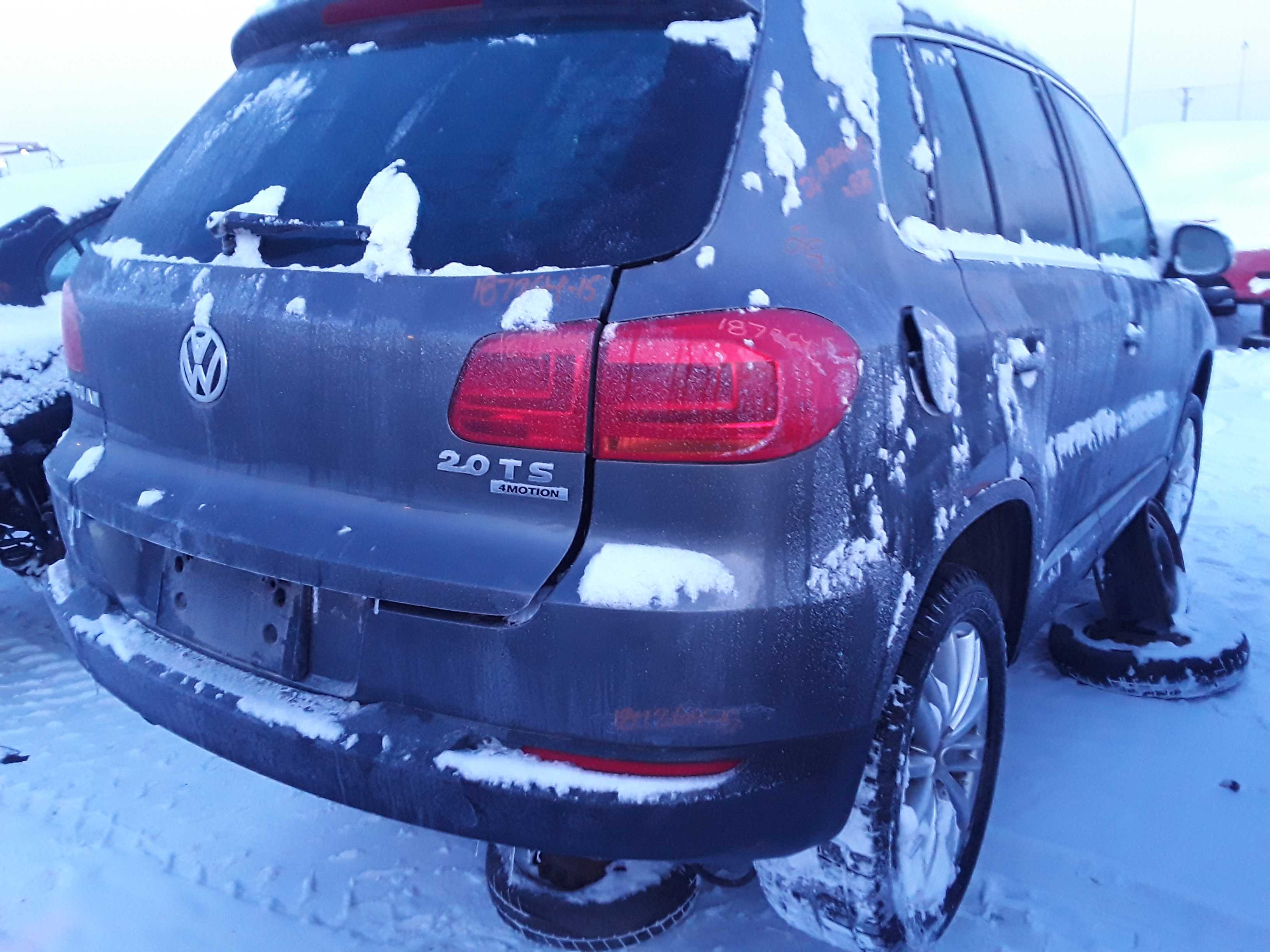 VOLKSWAGEN TIGUAN 2015