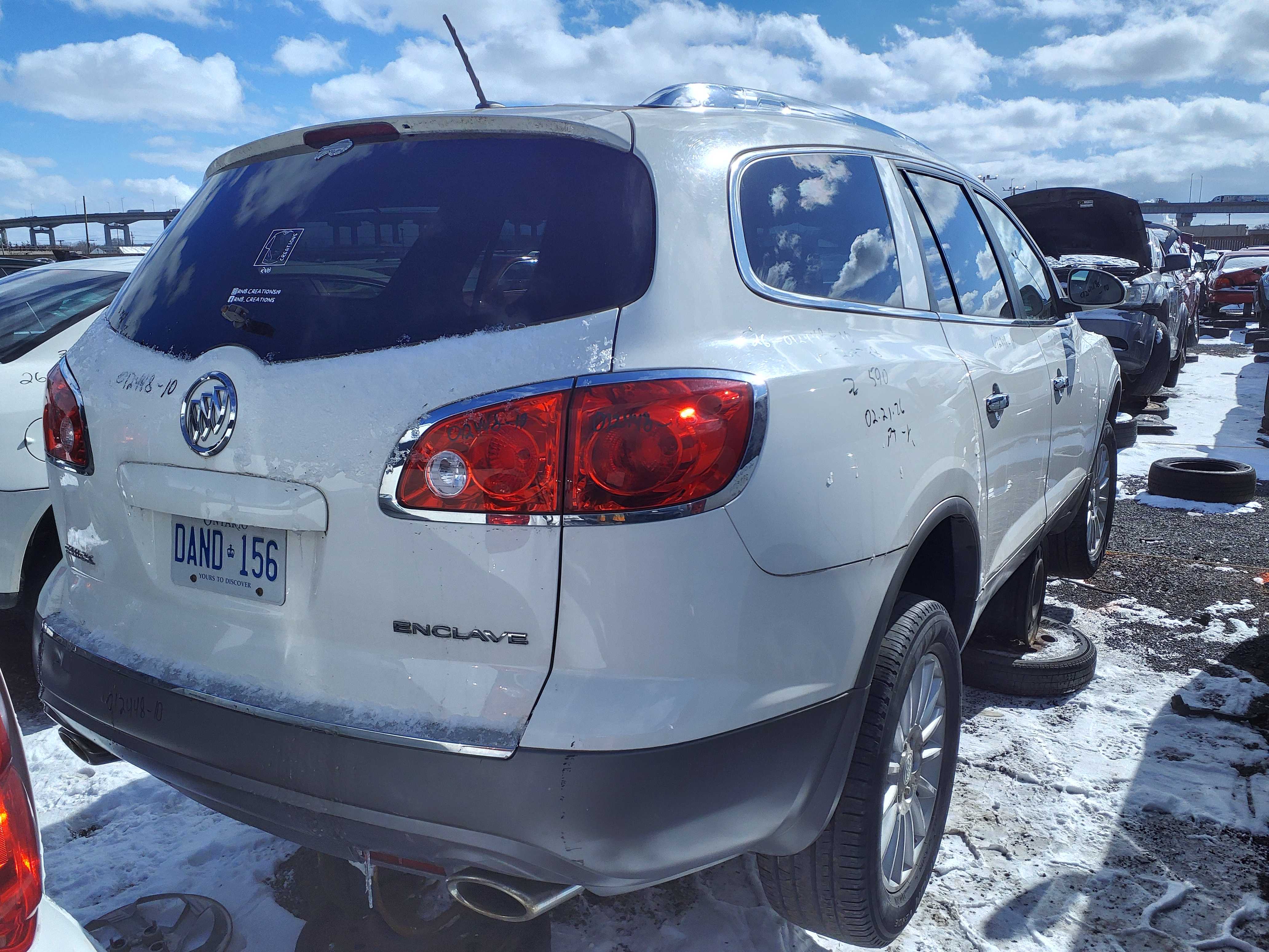 BUICK ENCLAVE 2010