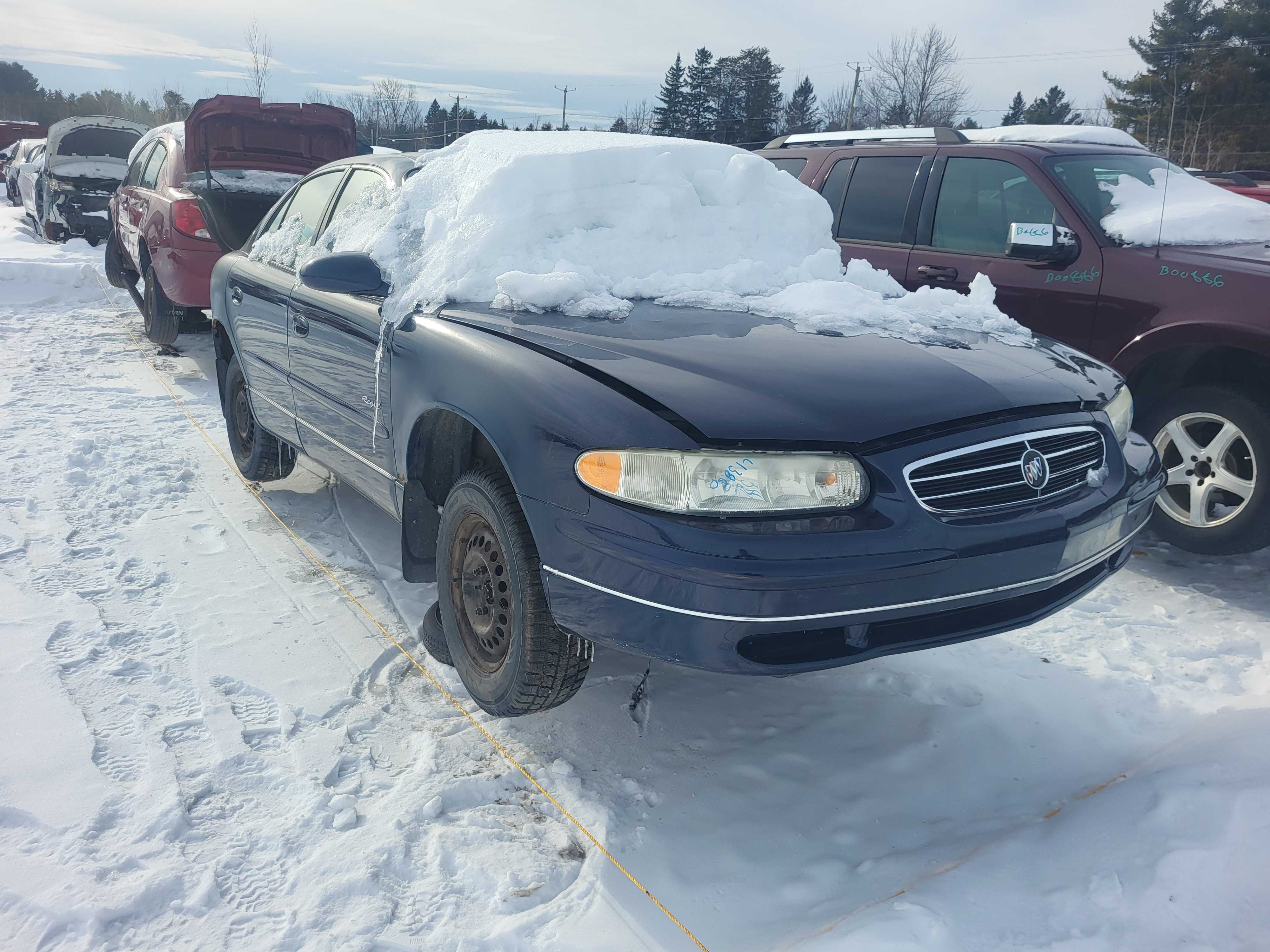 BUICK REGAL 2000