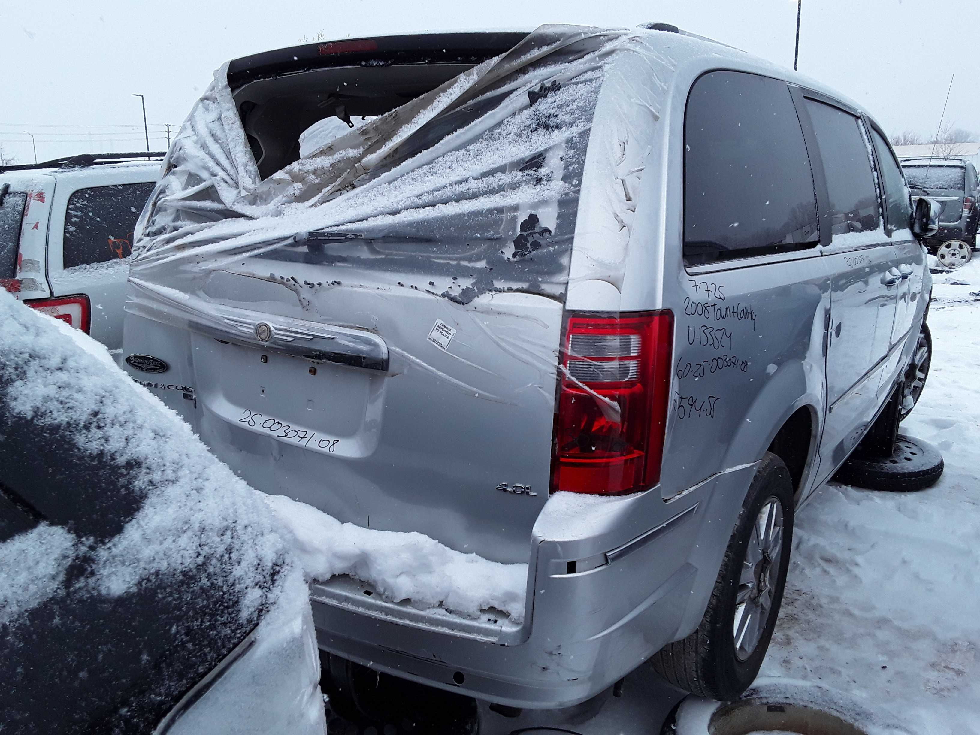 CHRYSLER TOWN &amp; COUNTRY 2008