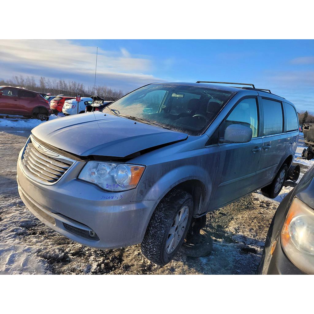 CHRYSLER TOWN &amp; COUNTRY 2013