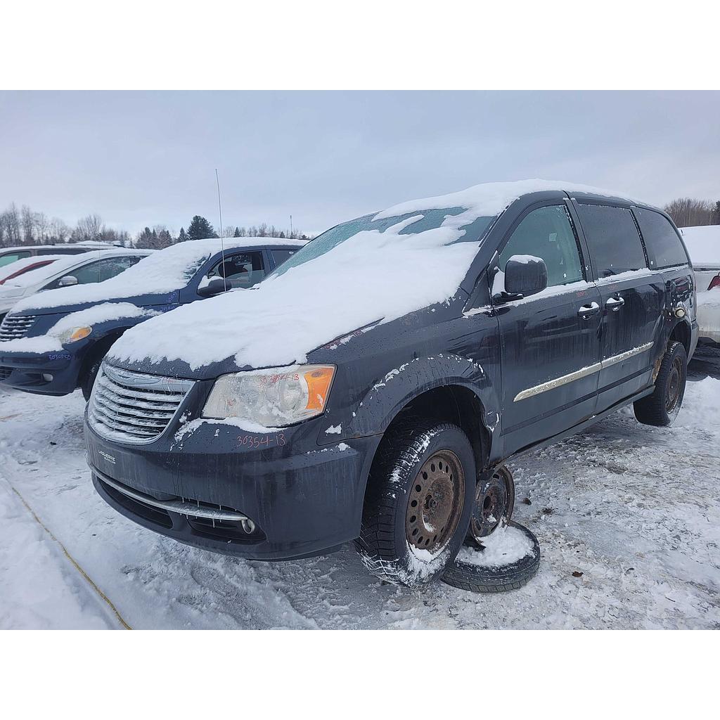 CHRYSLER TOWN &amp; COUNTRY 2013