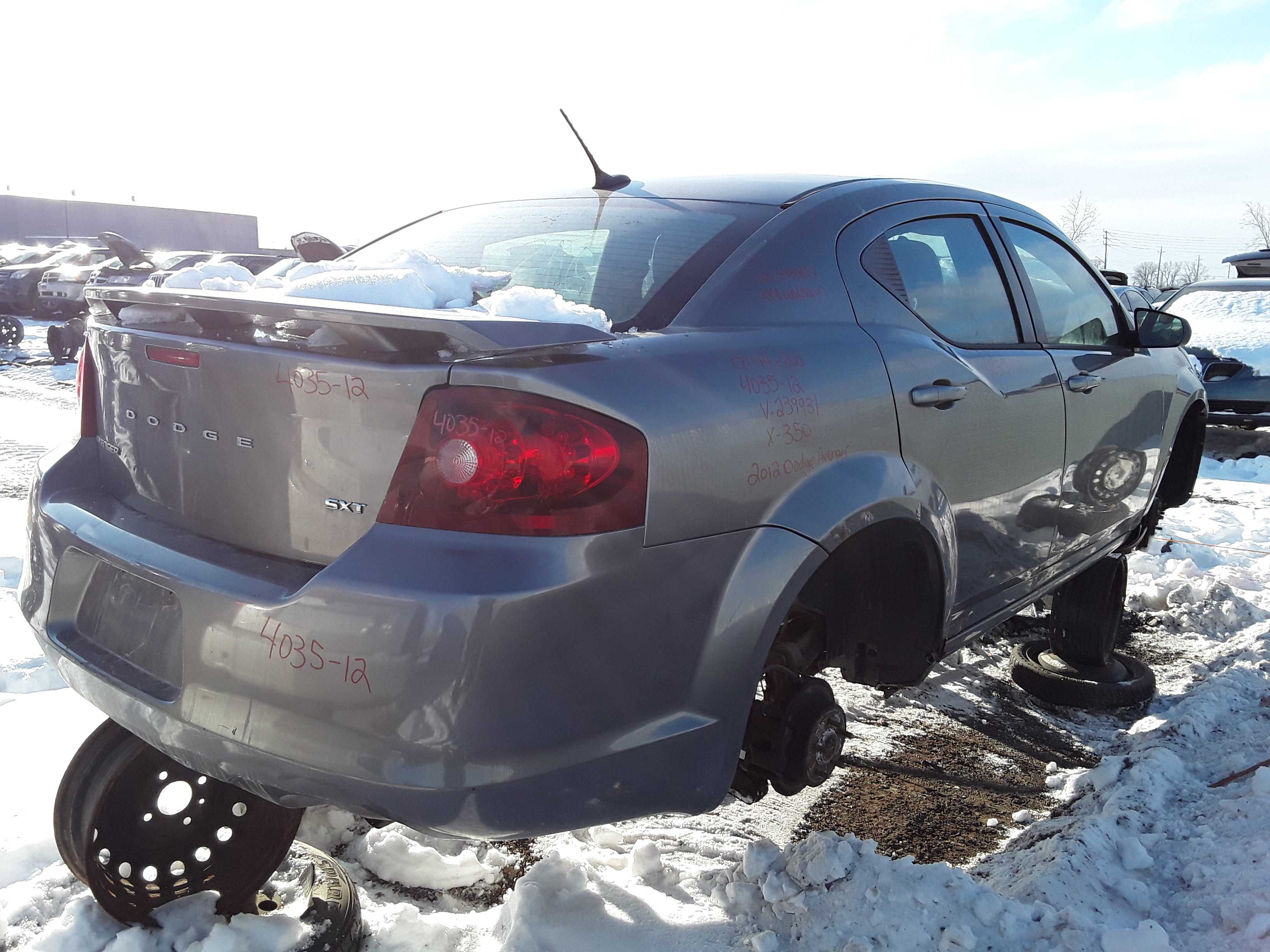 DODGE AVENGER 2012