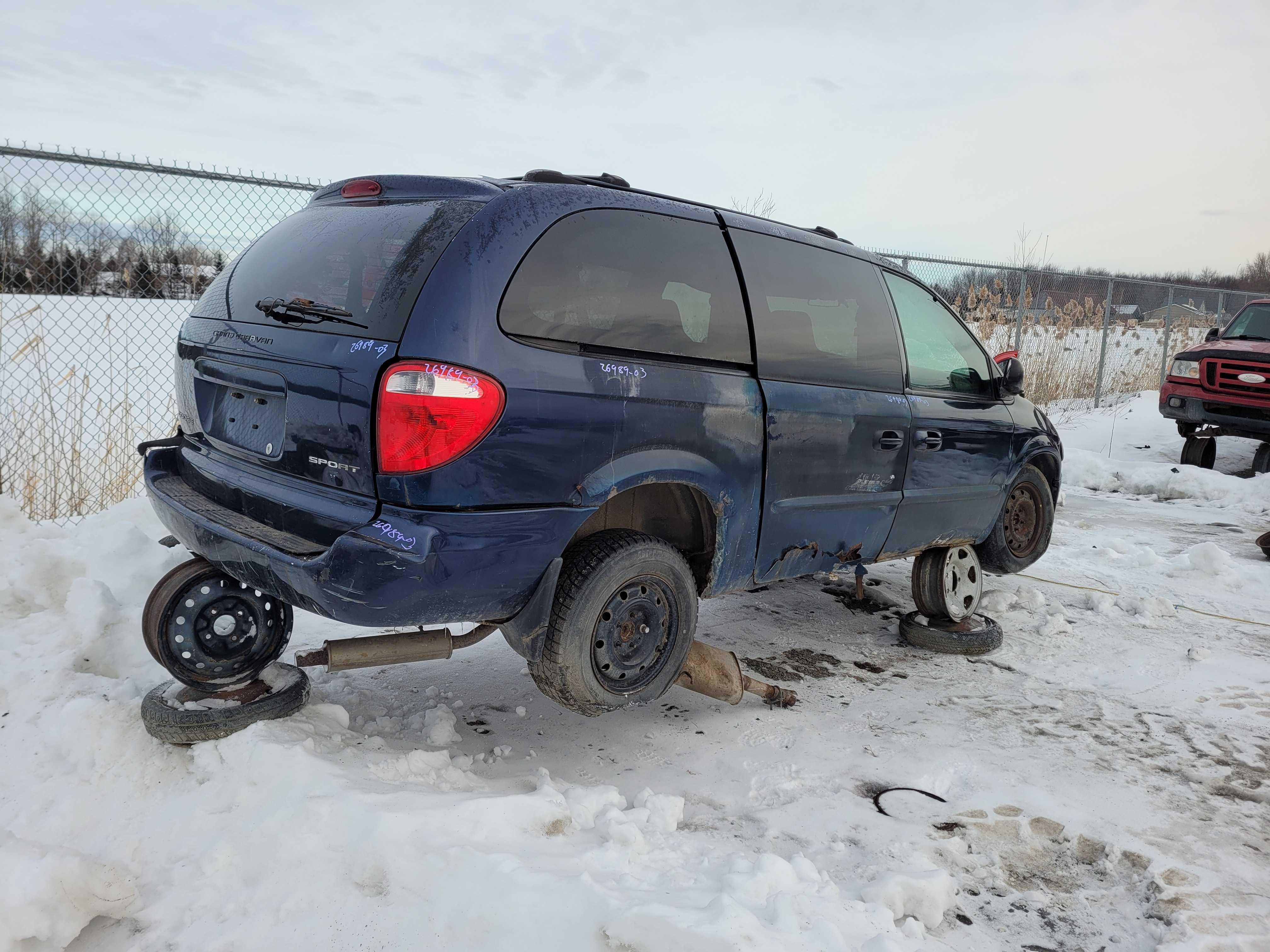 DODGE GRAND CARAVAN 2003