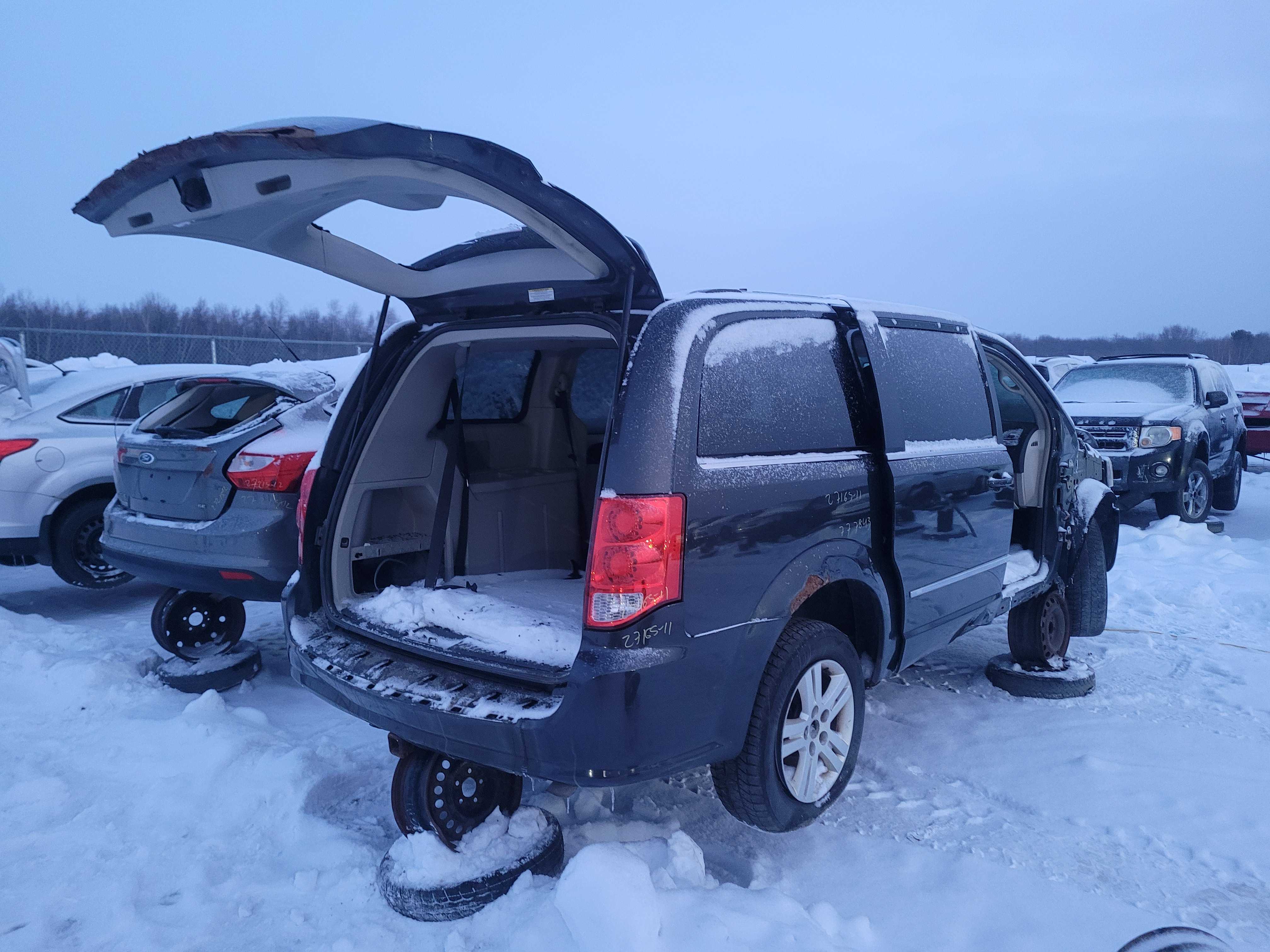 DODGE GRAND CARAVAN 2011