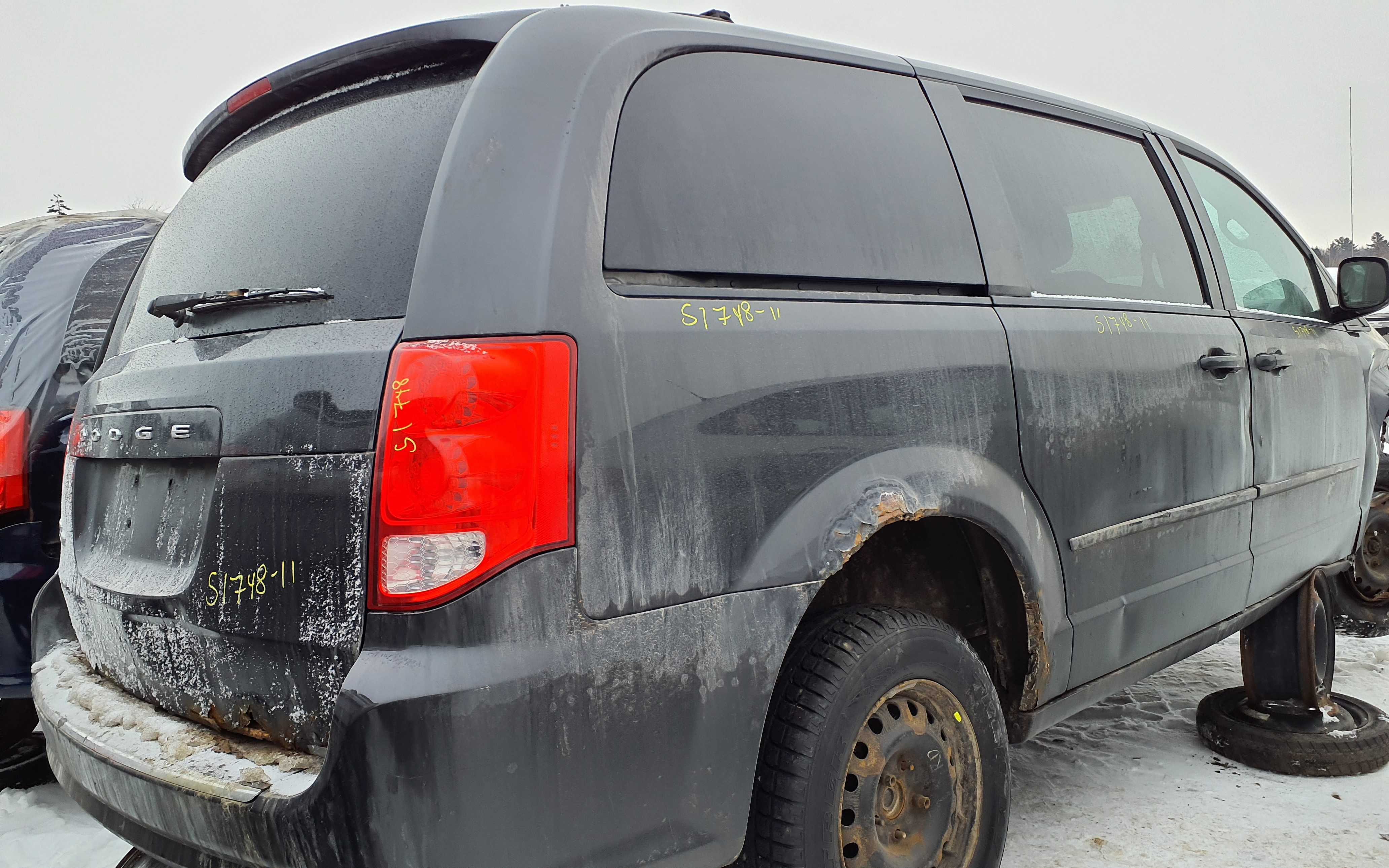 DODGE GRAND CARAVAN 2011