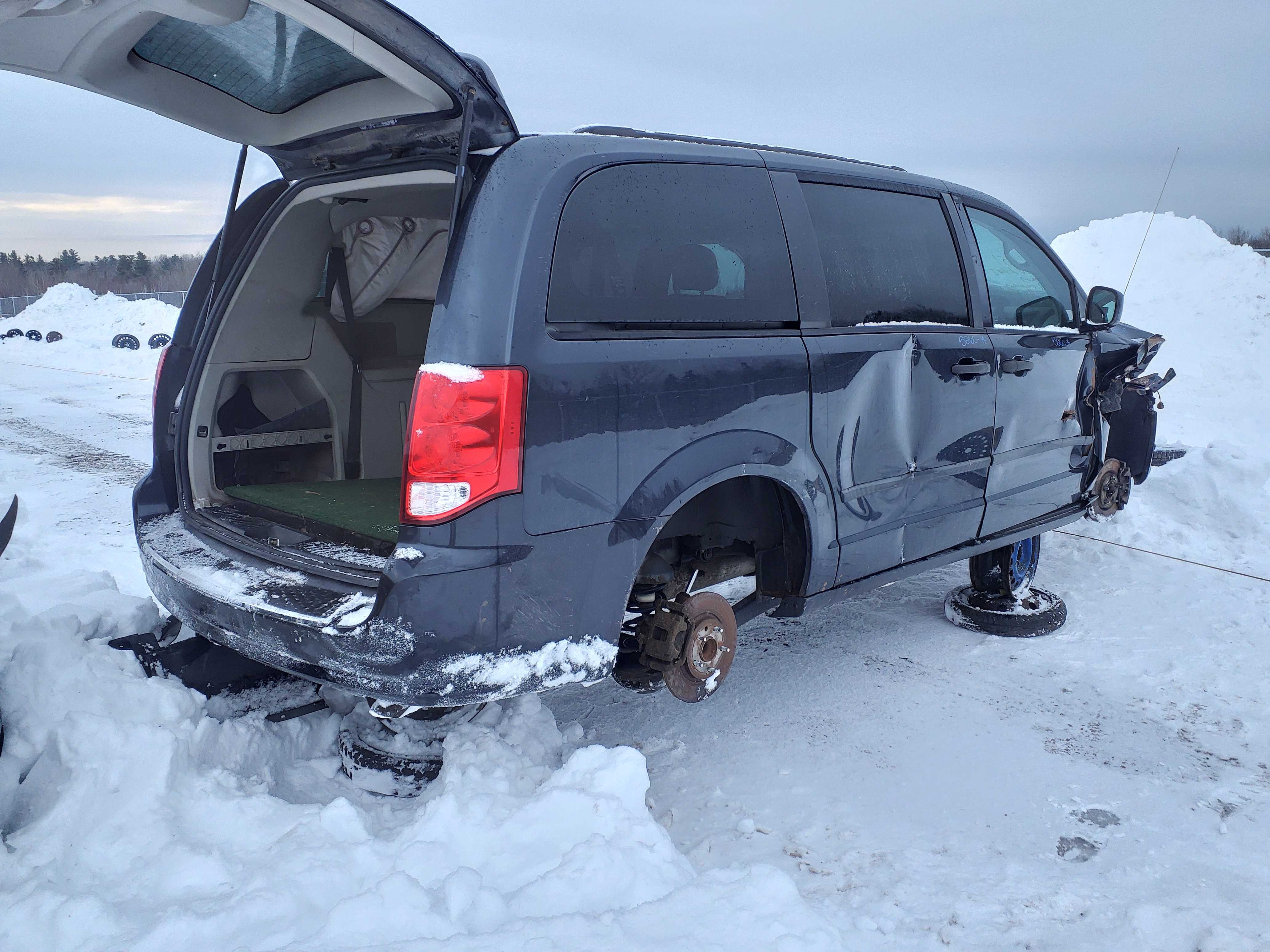 DODGE GRAND CARAVAN 2014