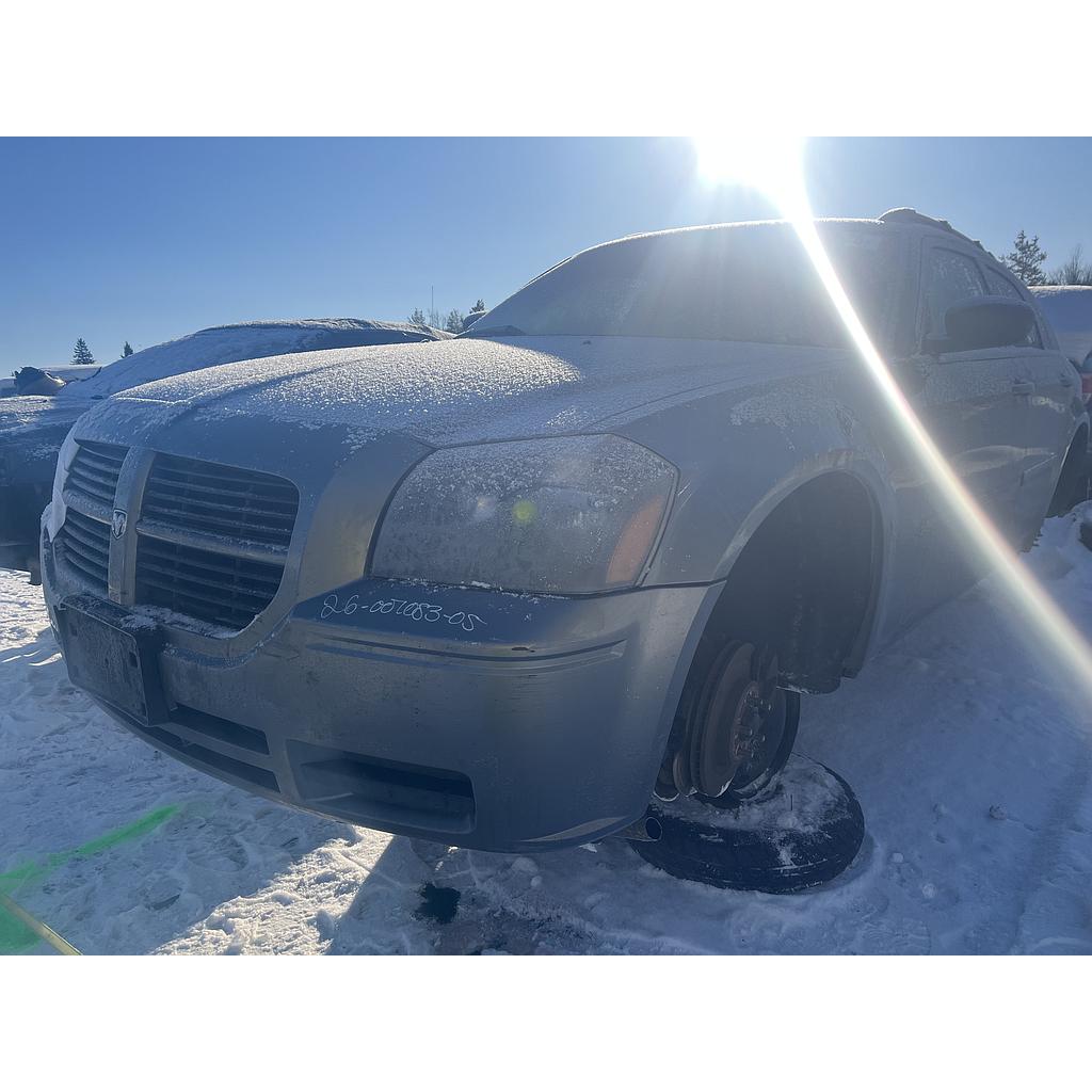 DODGE MAGNUM 2005