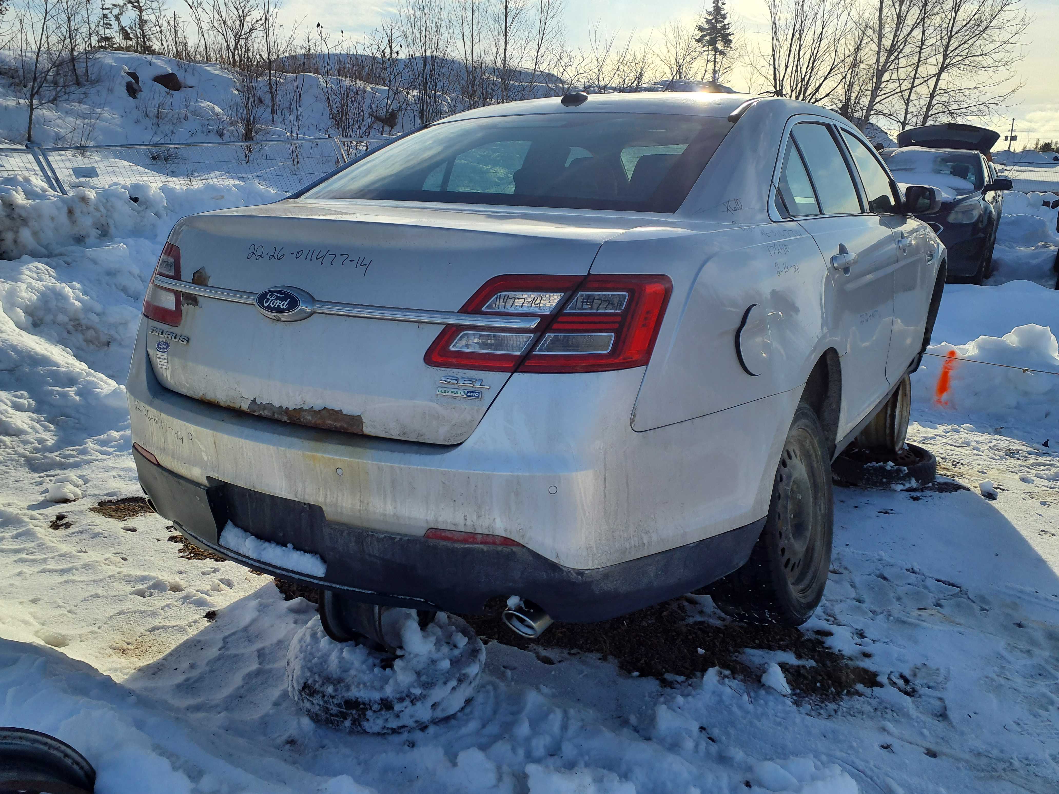 FORD TAURUS 2014