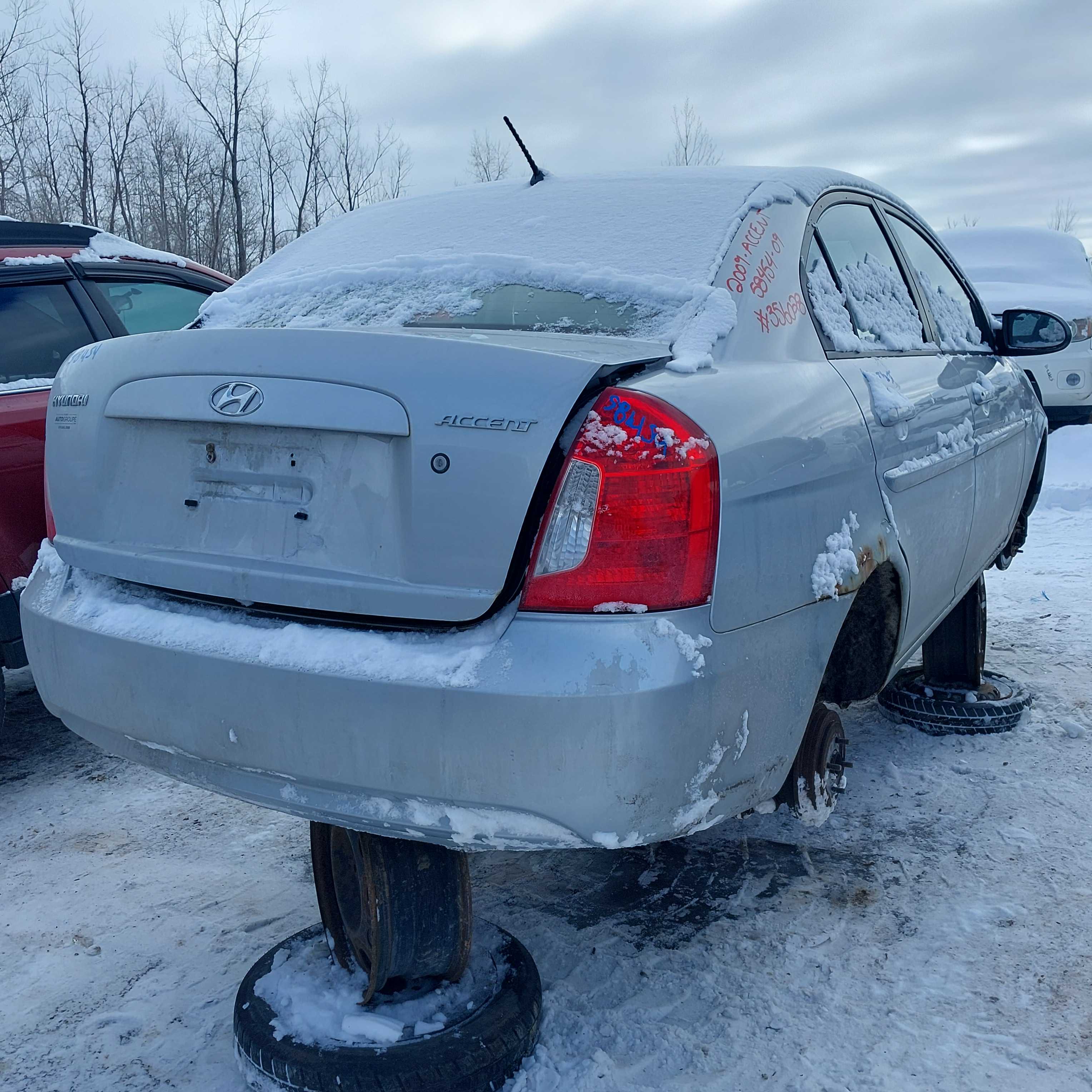 HYUNDAI ACCENT 2009