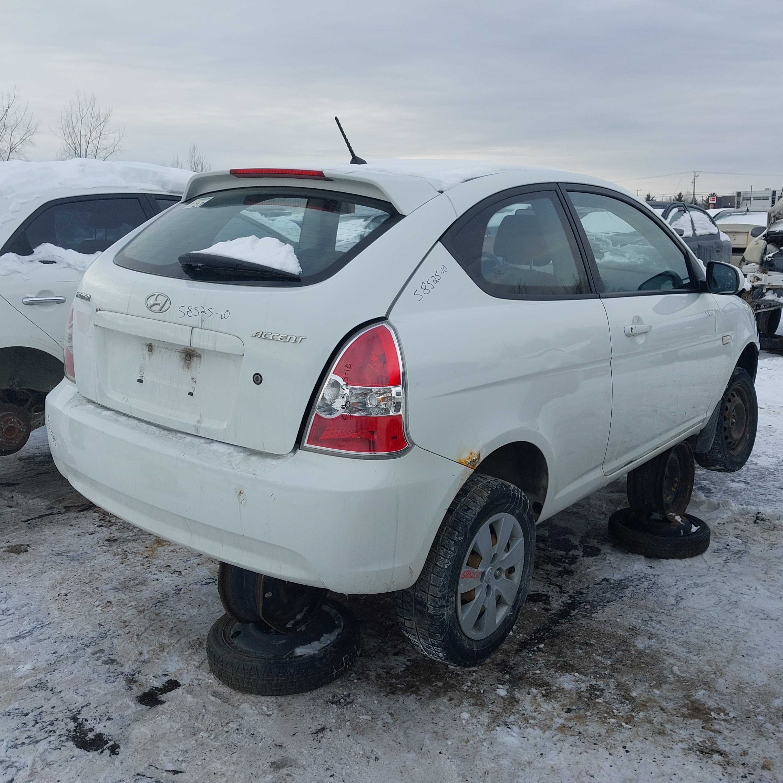 HYUNDAI ACCENT 2010