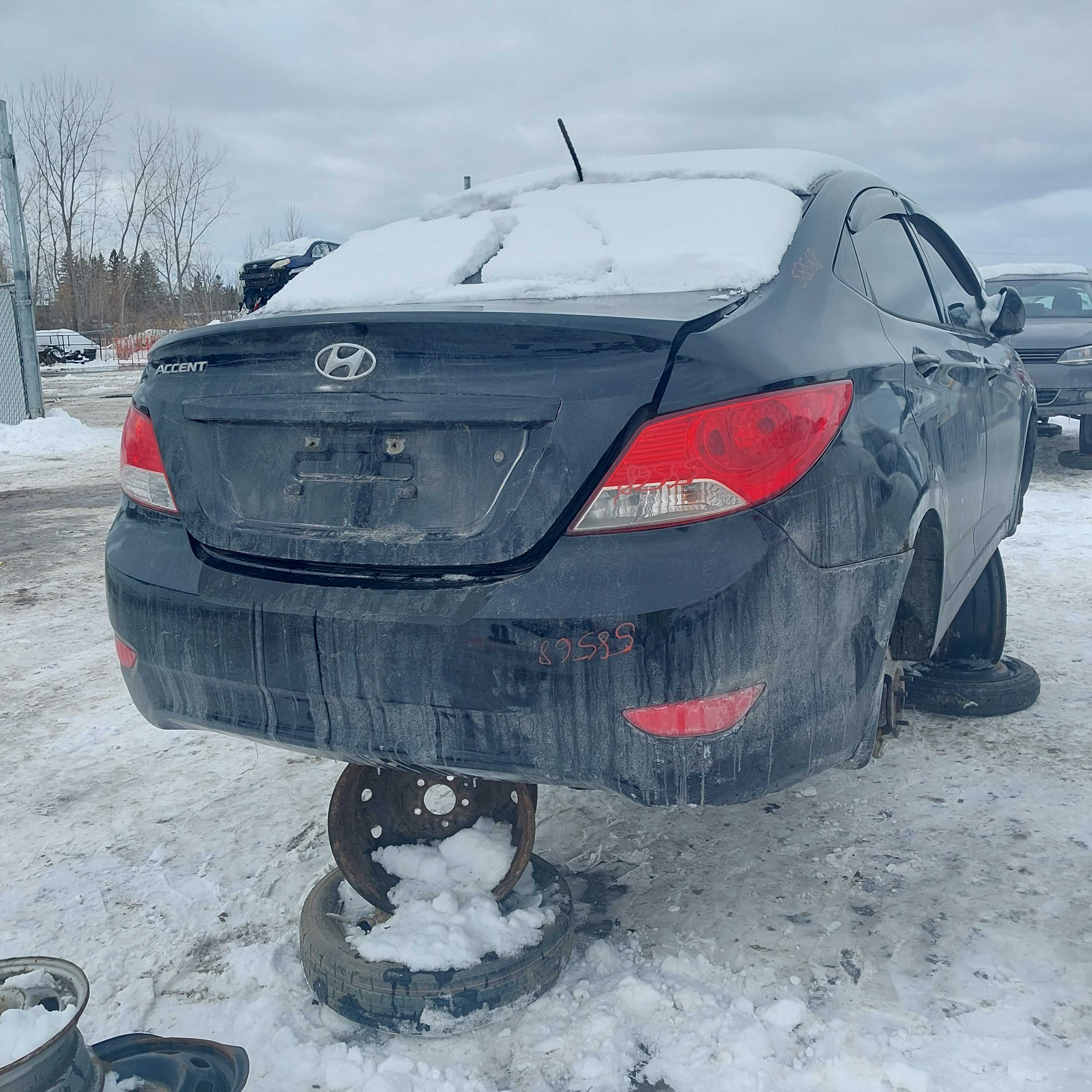 HYUNDAI ACCENT 2012