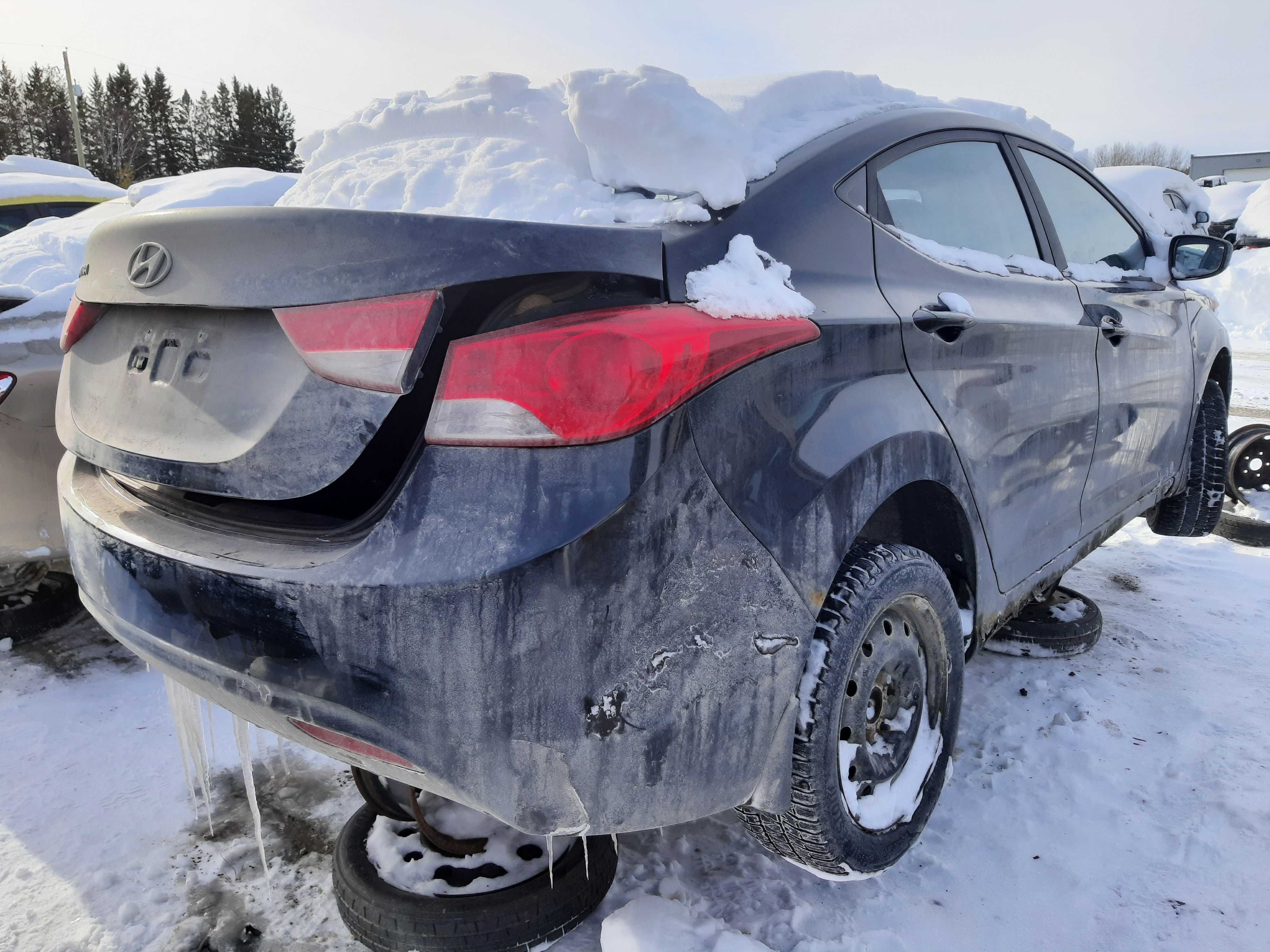 HYUNDAI ELANTRA 2011