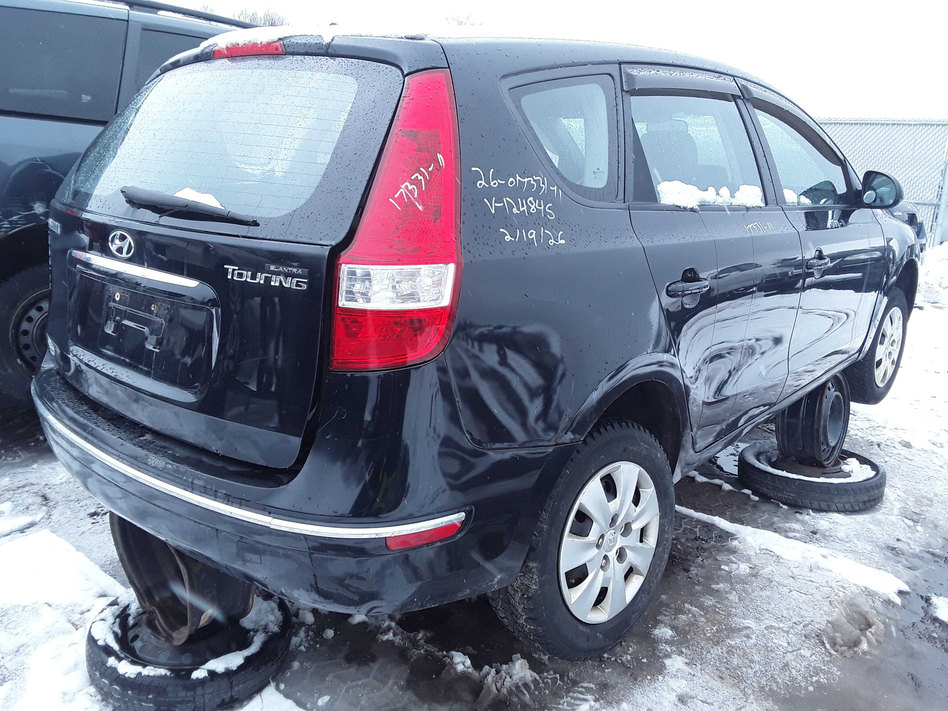 HYUNDAI ELANTRA 2011