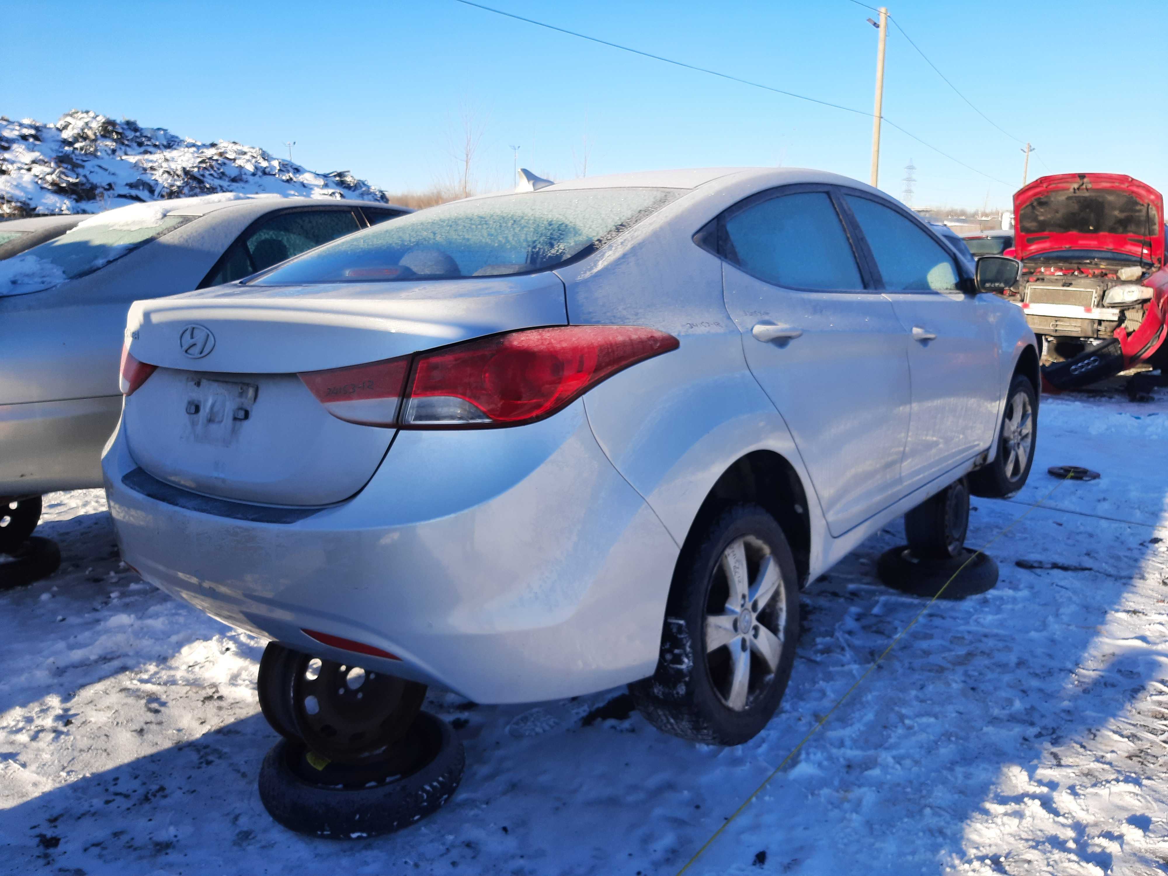 HYUNDAI ELANTRA 2012