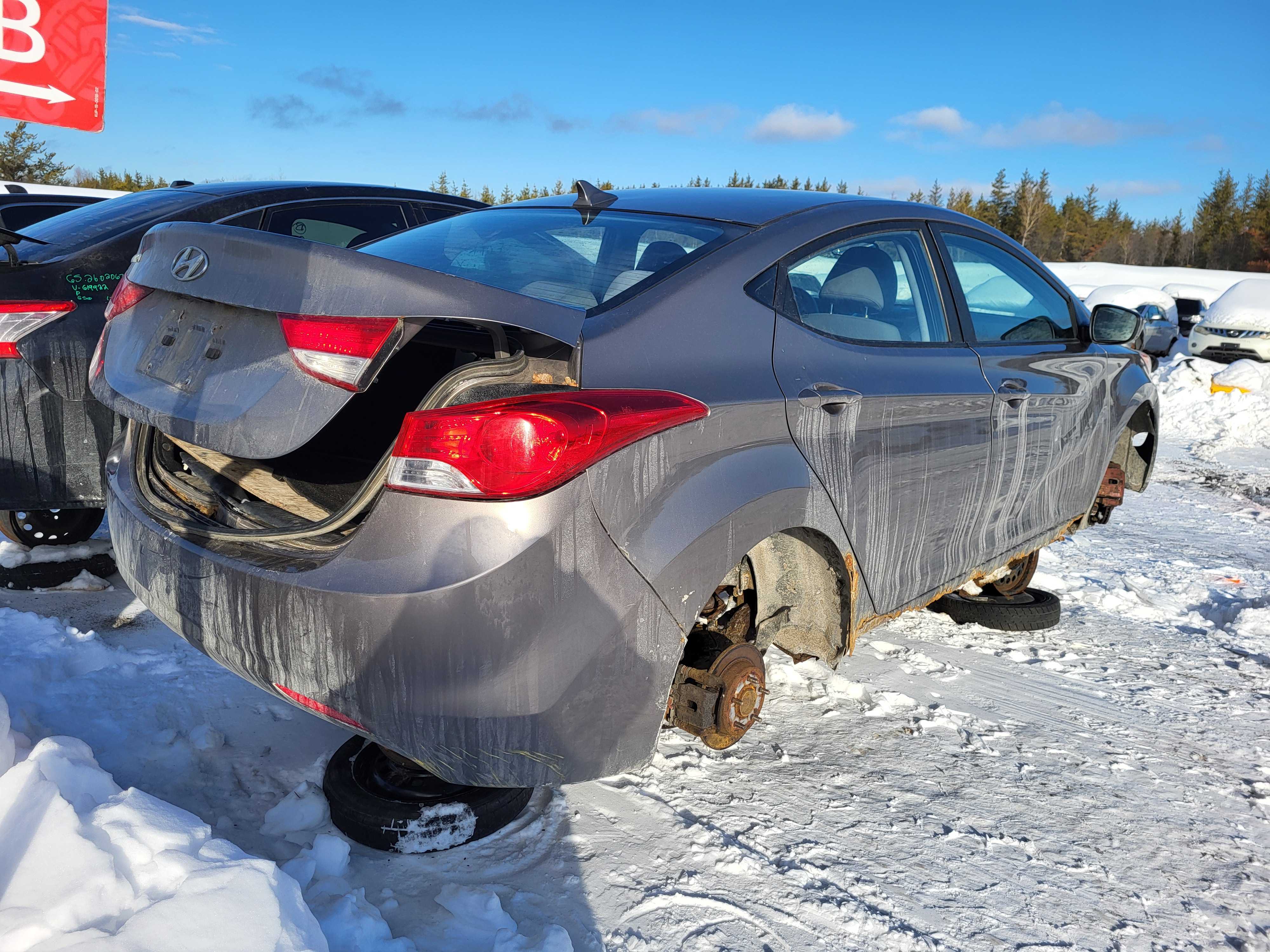 HYUNDAI ELANTRA 2012