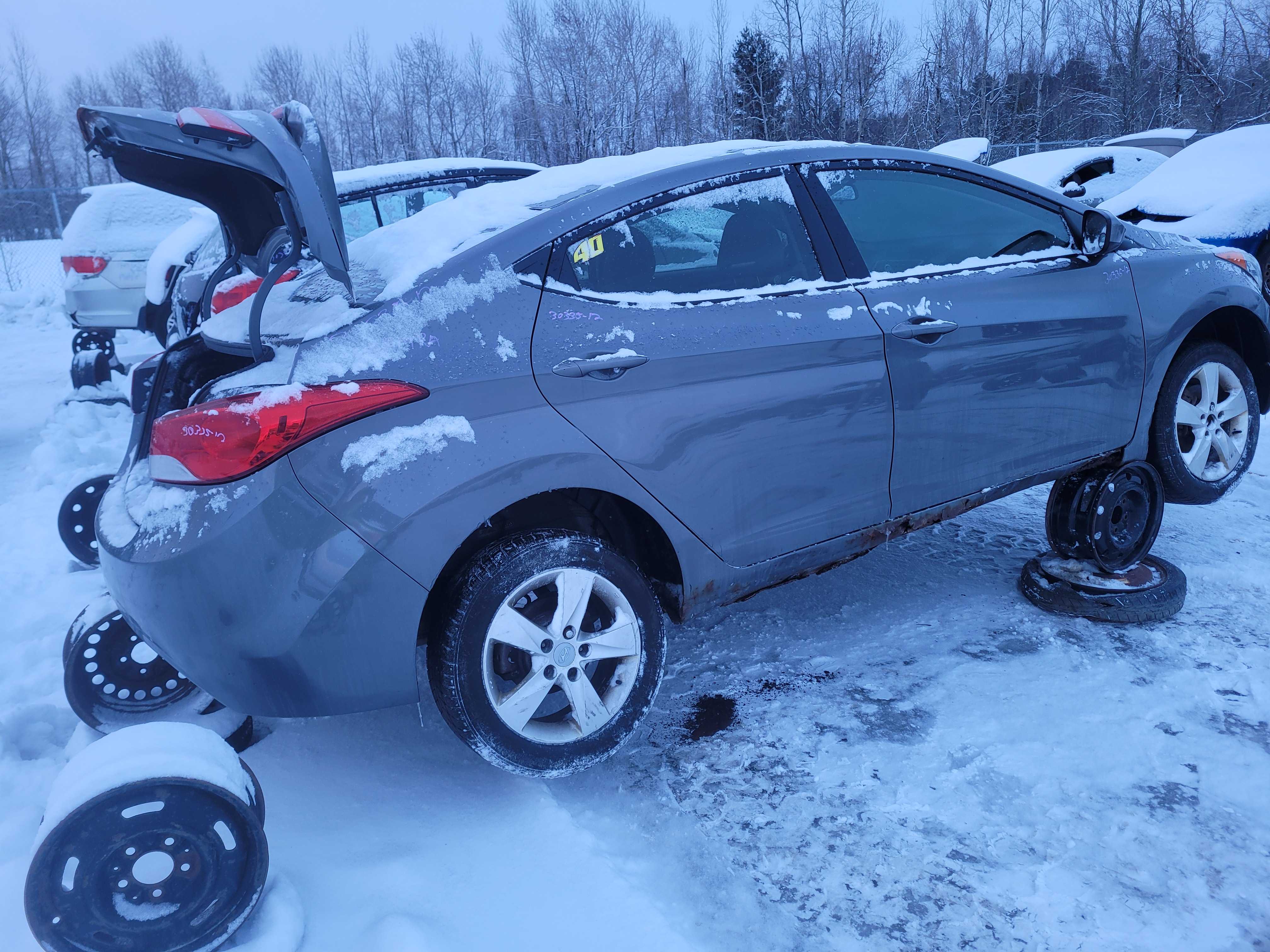 HYUNDAI ELANTRA 2012