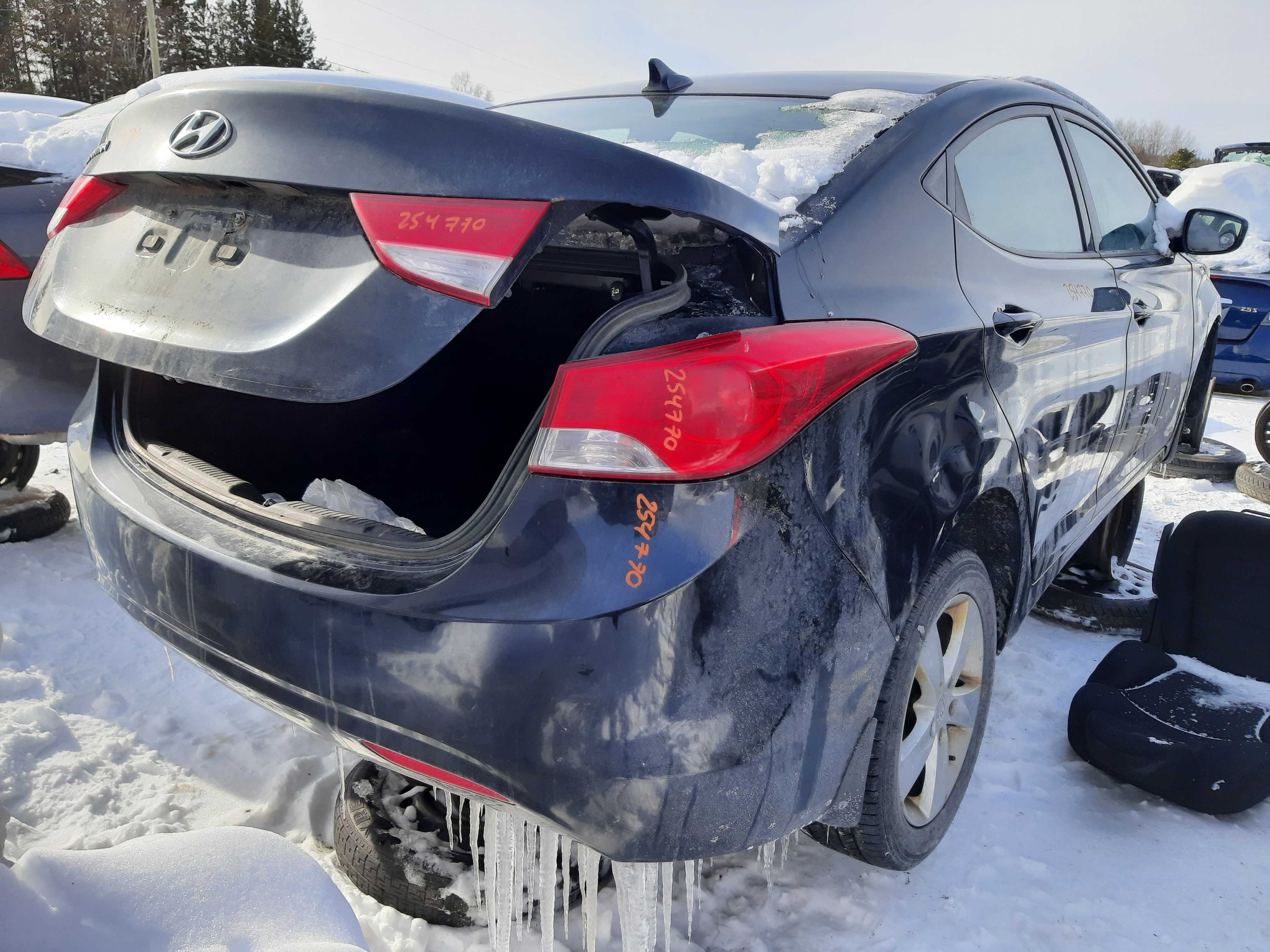 HYUNDAI ELANTRA 2013