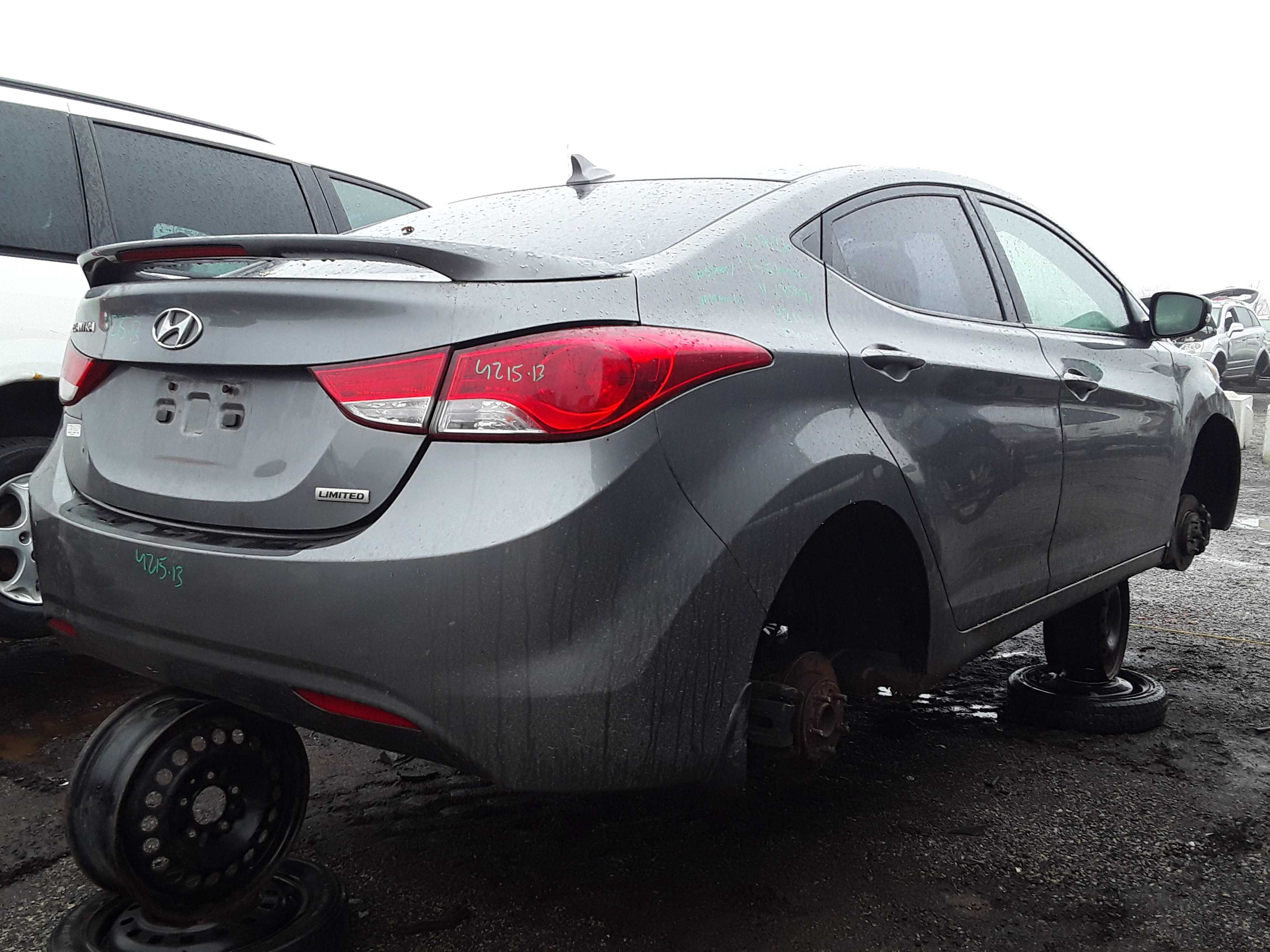 HYUNDAI ELANTRA 2013