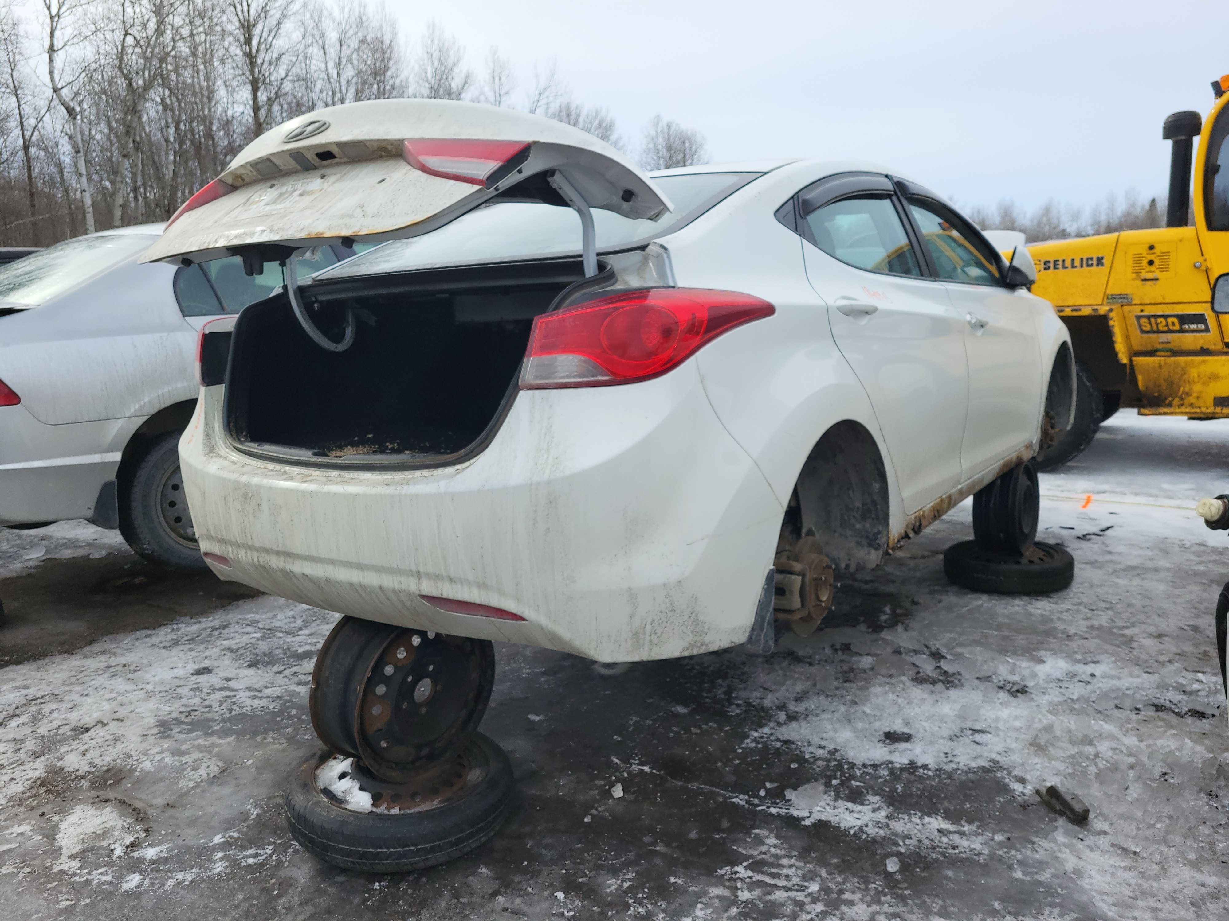 HYUNDAI ELANTRA 2013