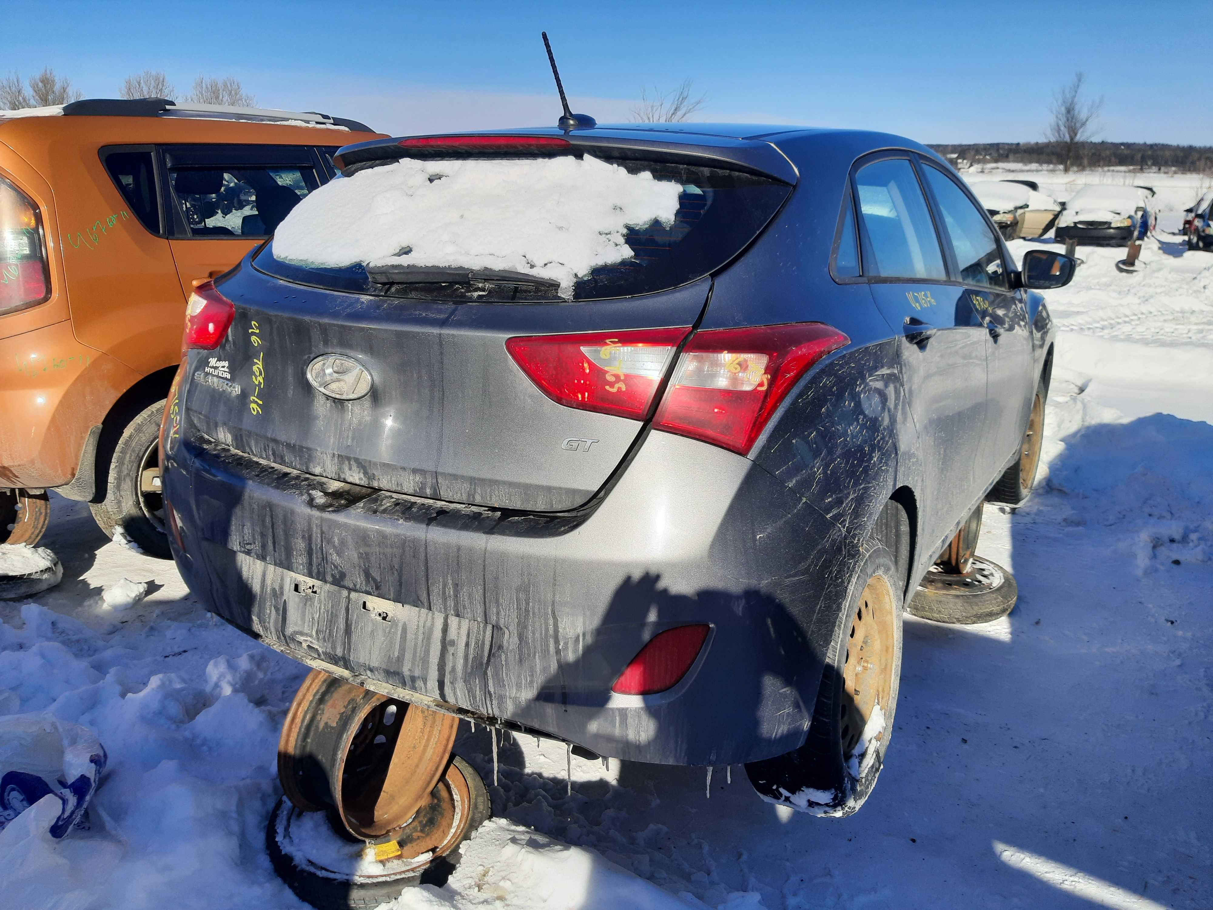 HYUNDAI ELANTRA 2016