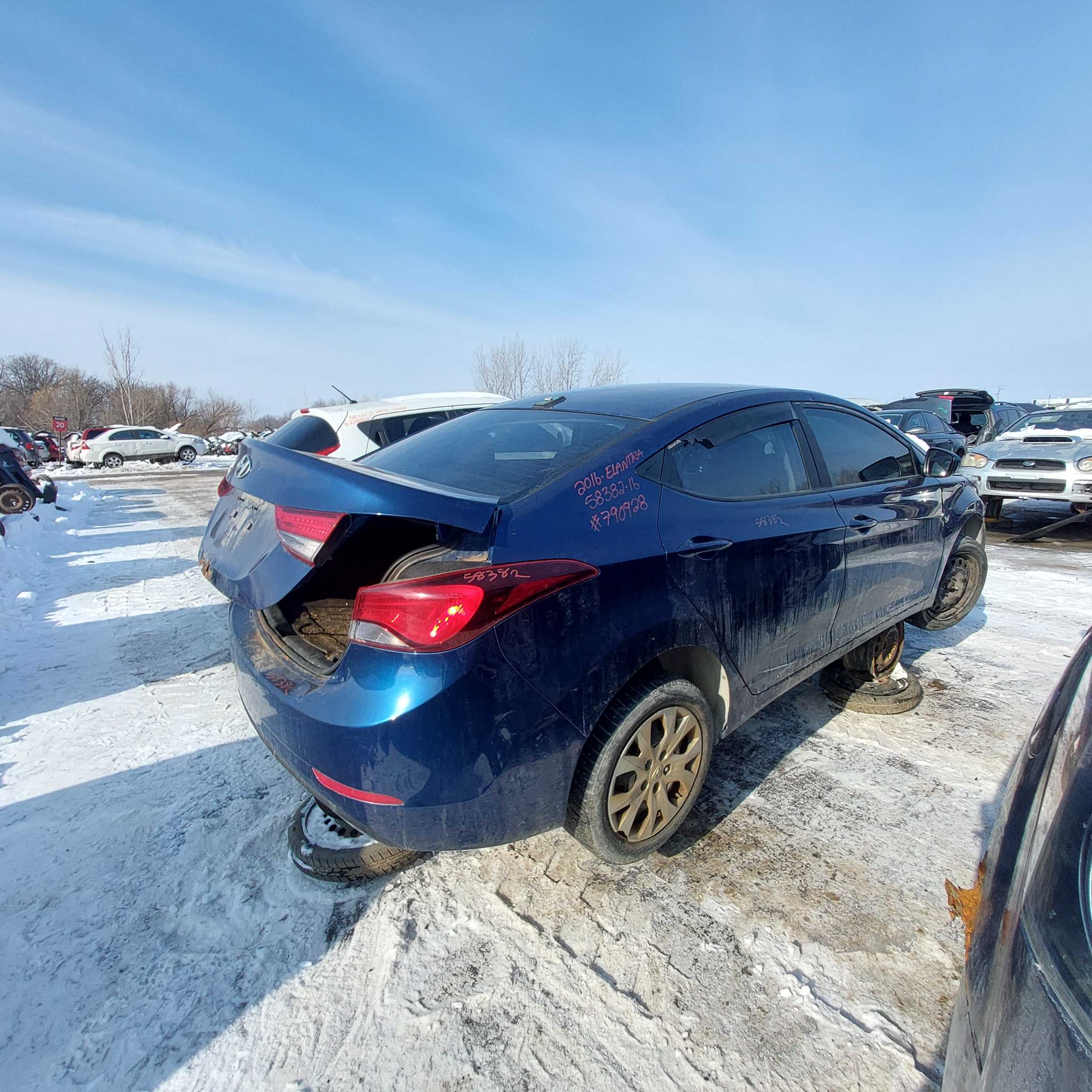 HYUNDAI ELANTRA 2016