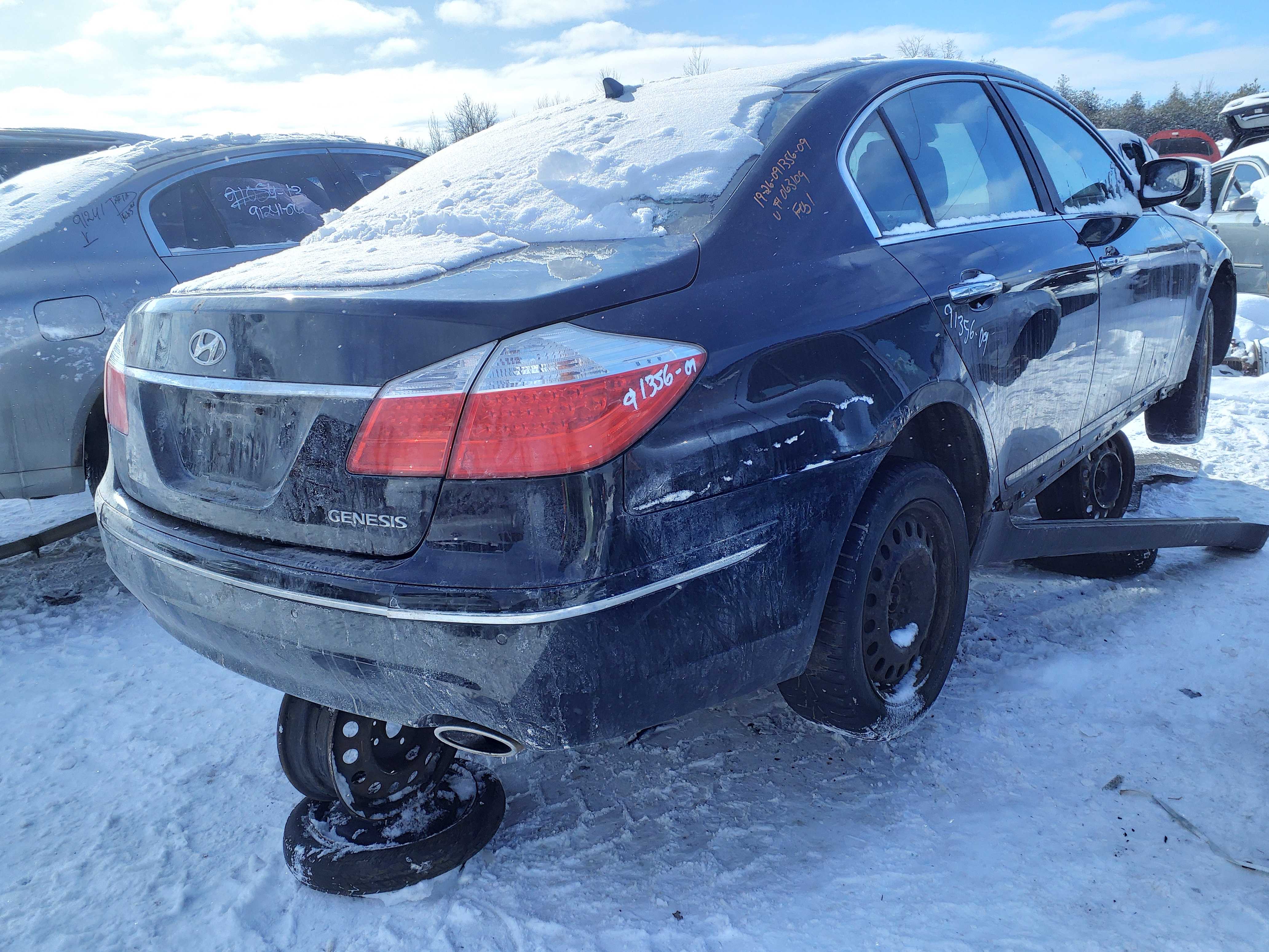 HYUNDAI GENESIS 2009