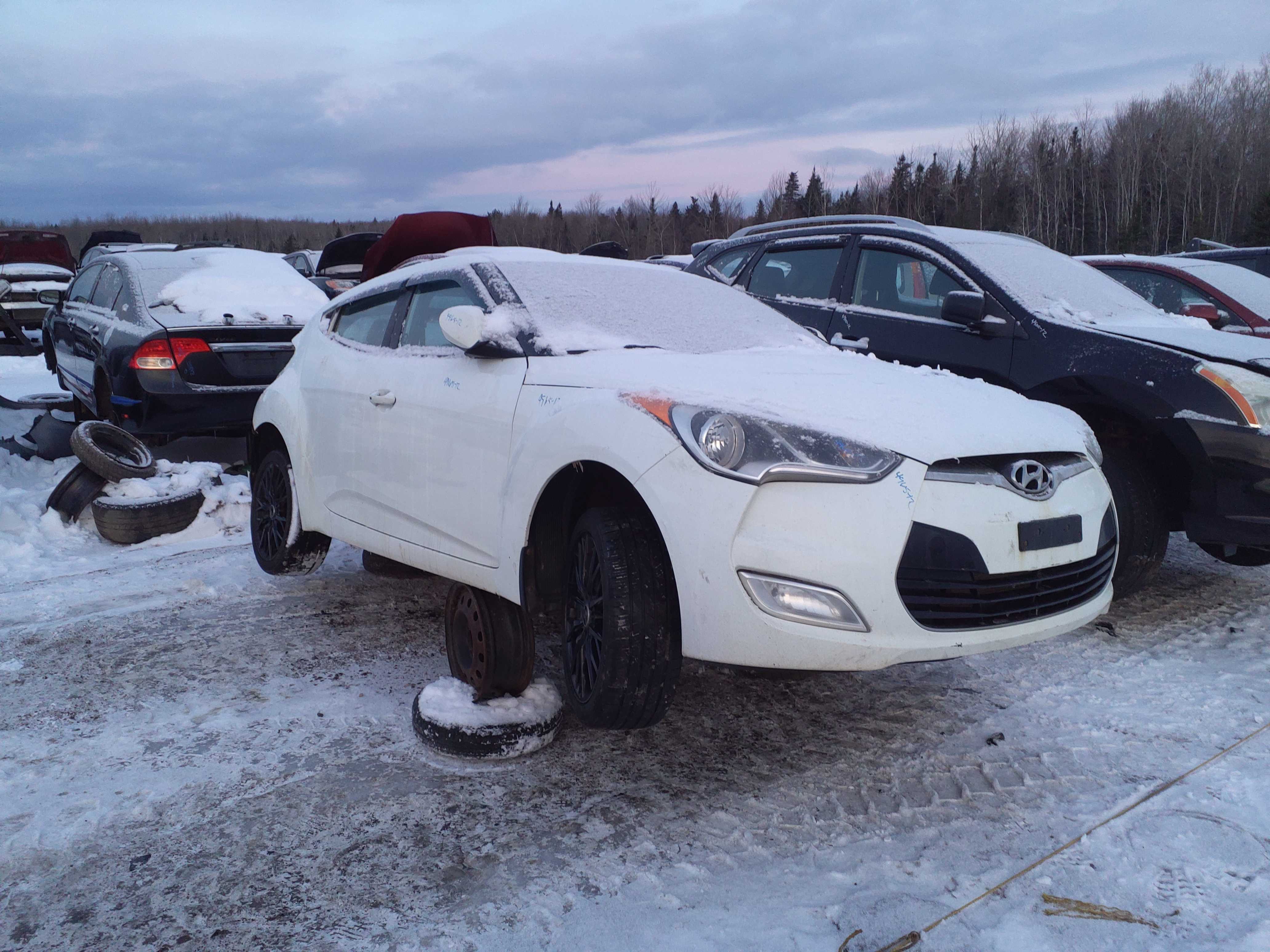 HYUNDAI VELOSTER 2012