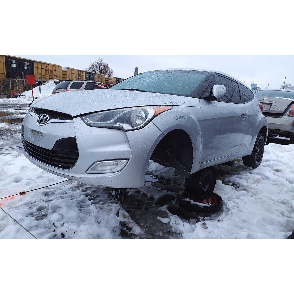 HYUNDAI VELOSTER 2013