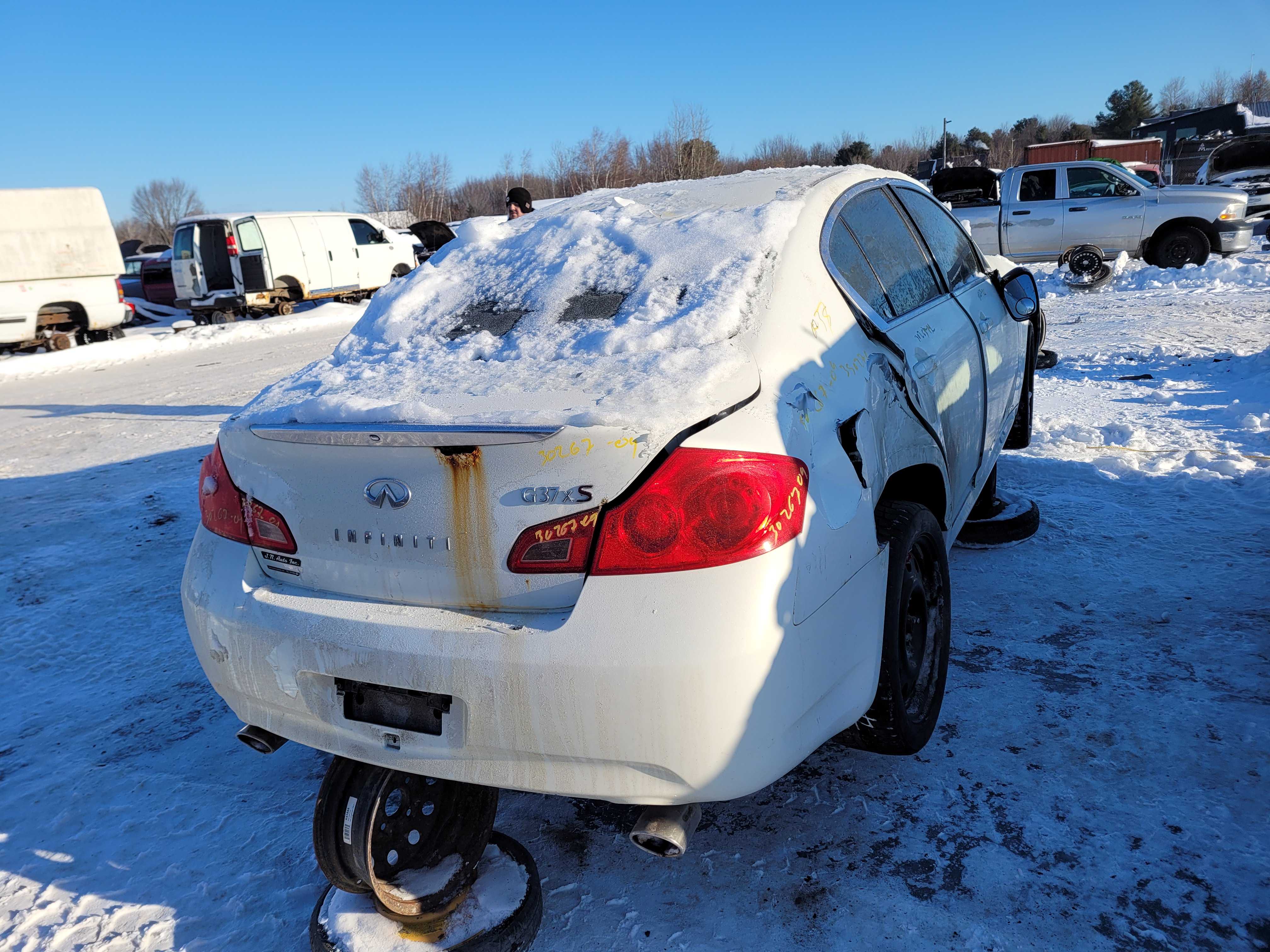 INFINITI G37 SEDAN 2009