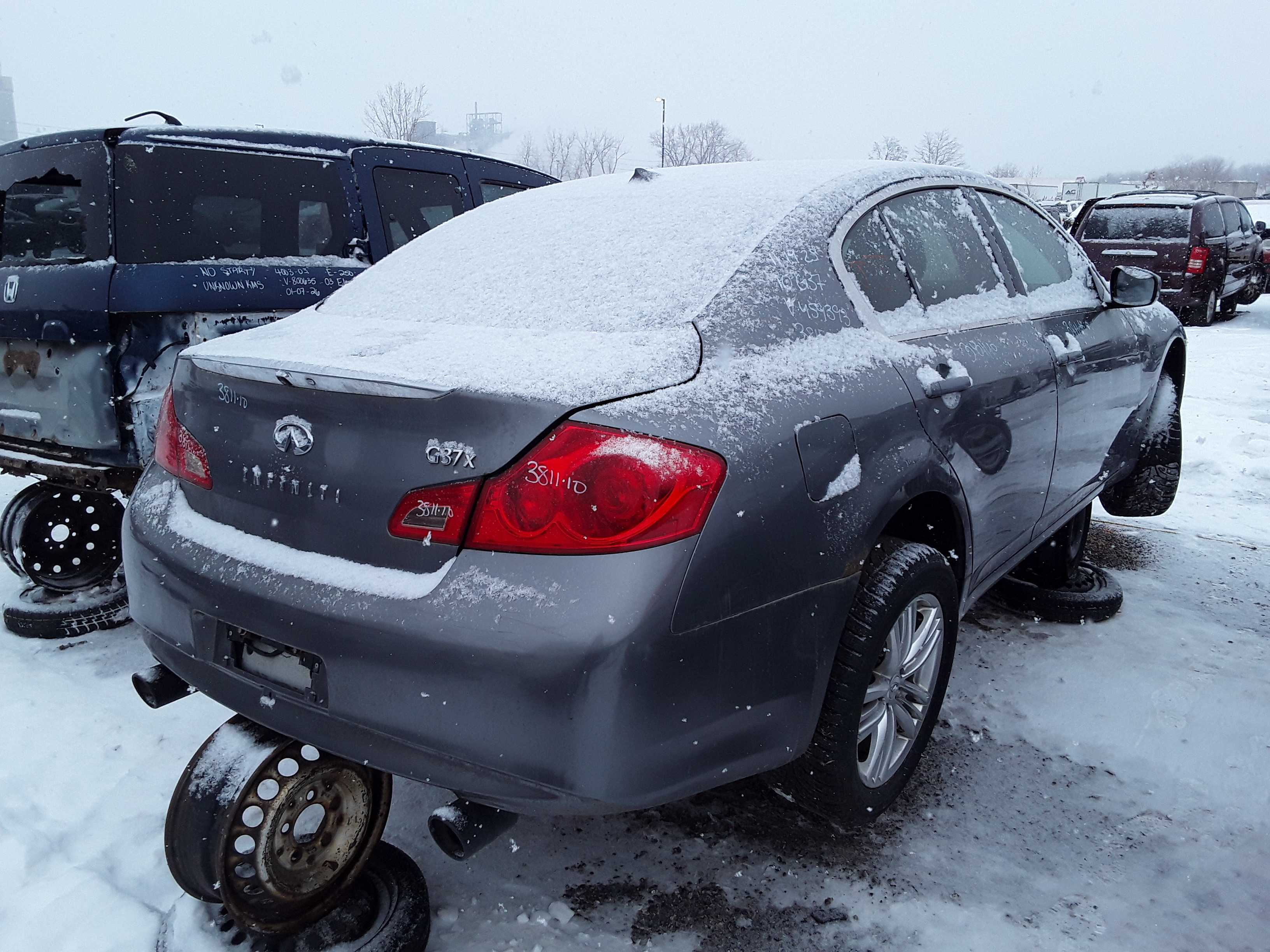 INFINITI G37 SEDAN 2010
