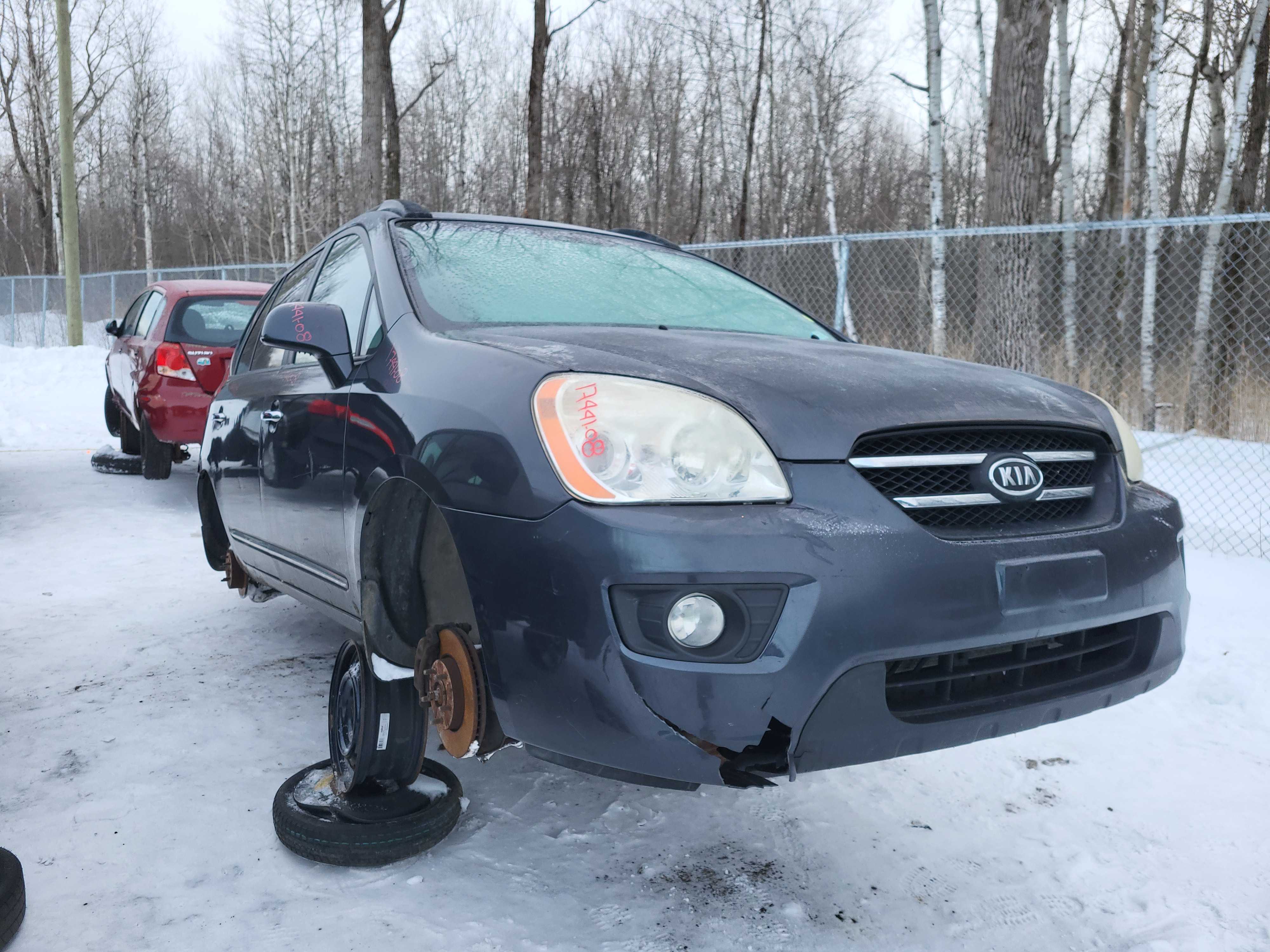 KIA RONDO 2008