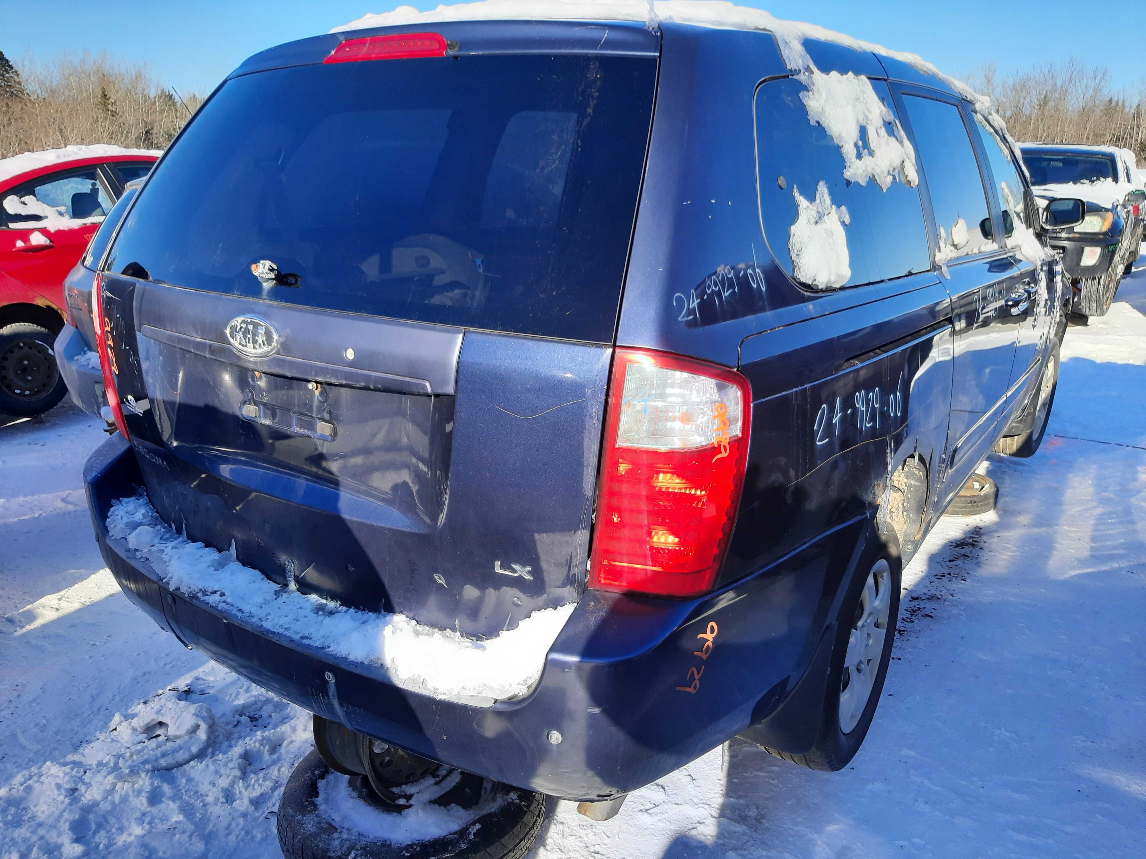 KIA SEDONA 2006