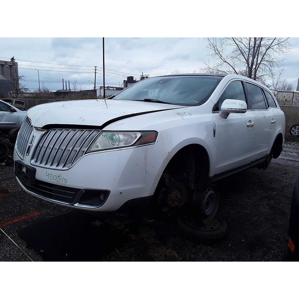 LINCOLN MKT 2010