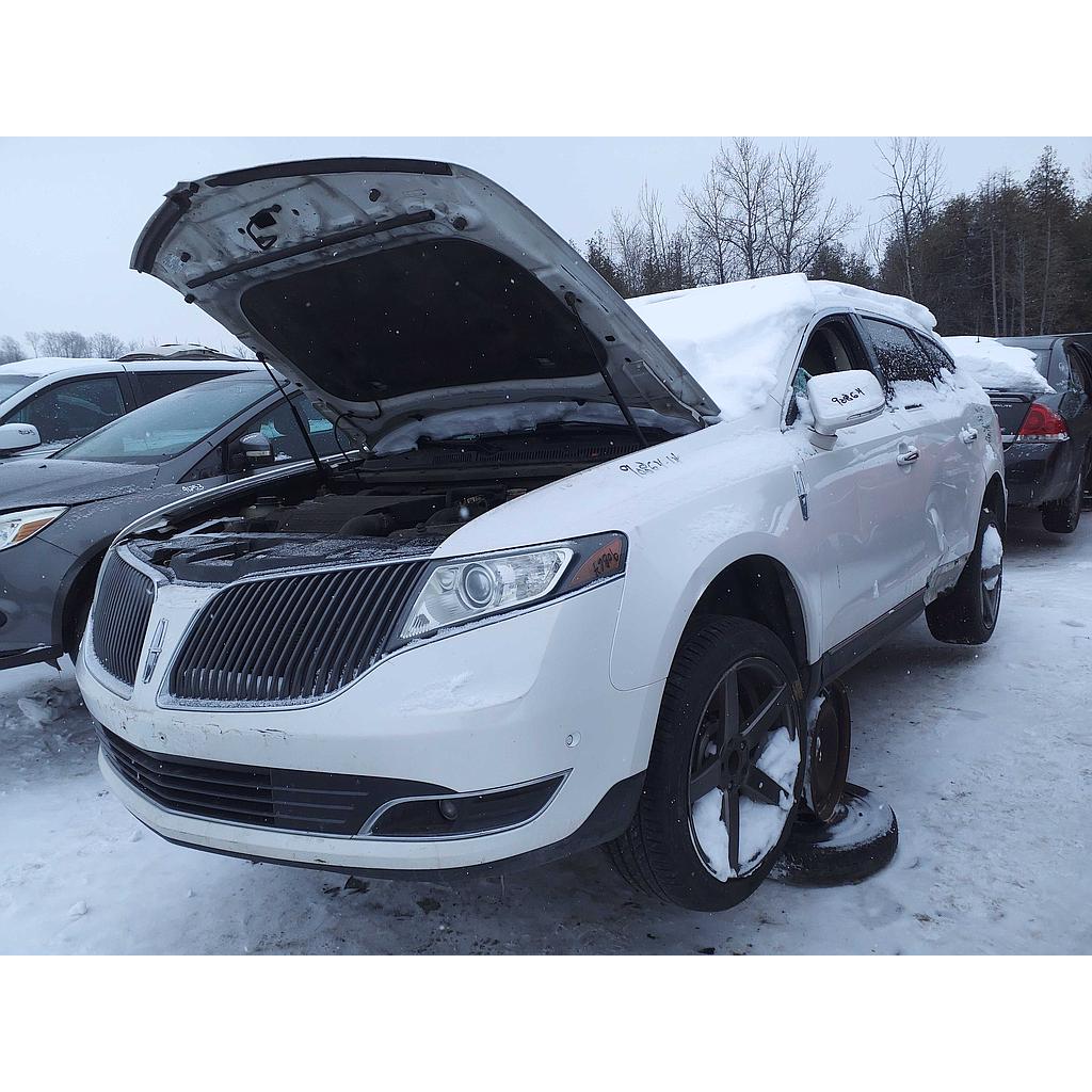 LINCOLN MKT 2014