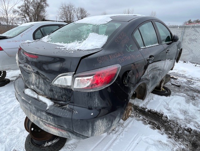 MAZDA MAZDA3 2010