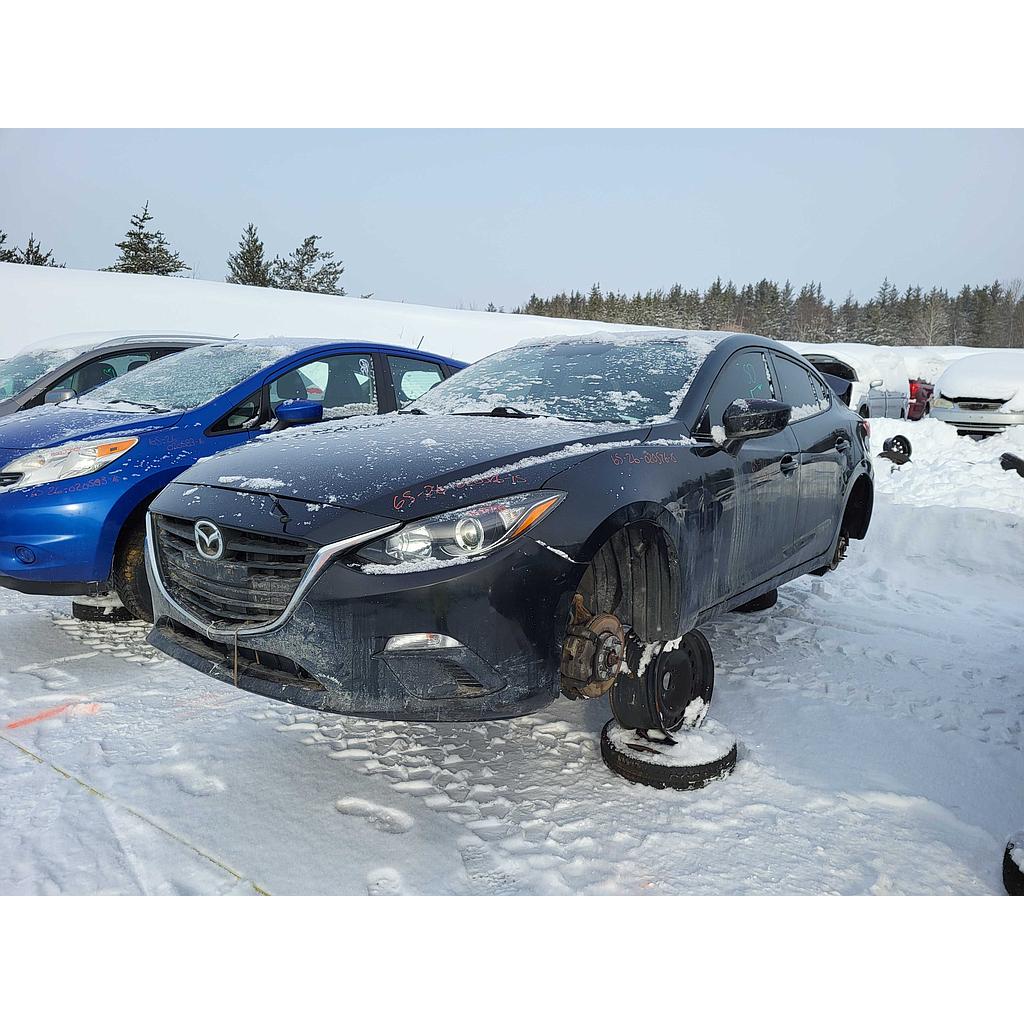 MAZDA MAZDA3 2015
