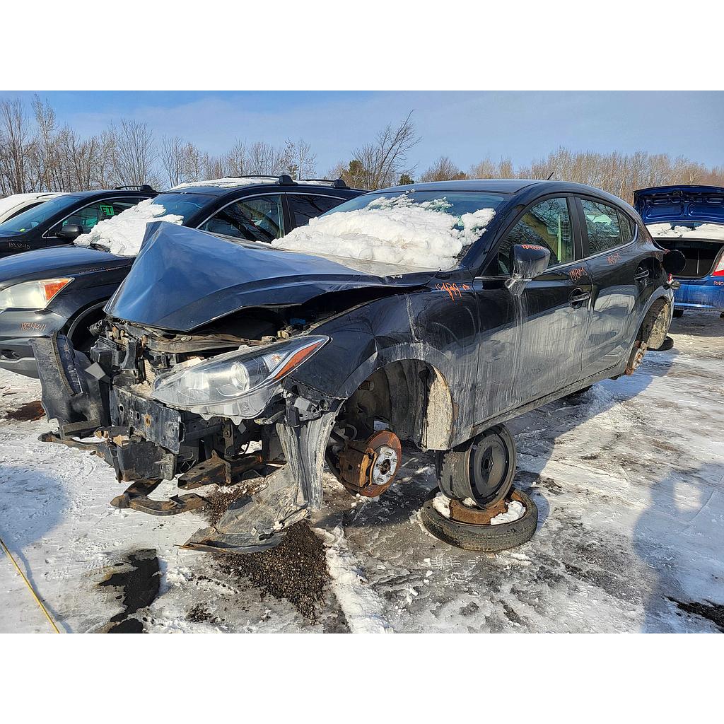 MAZDA MAZDA3 2015