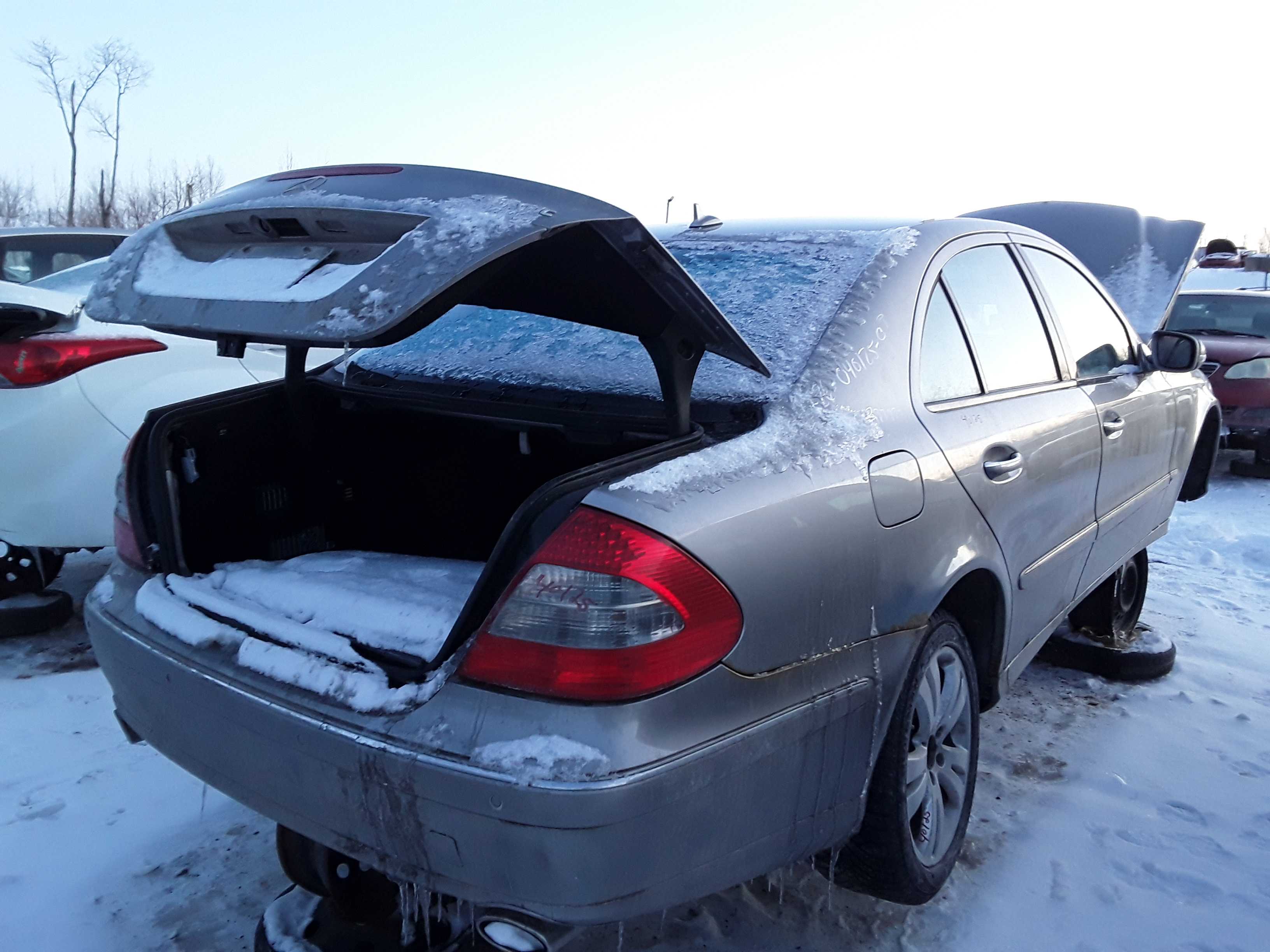 MERCEDES-BENZ E-CLASS 2009